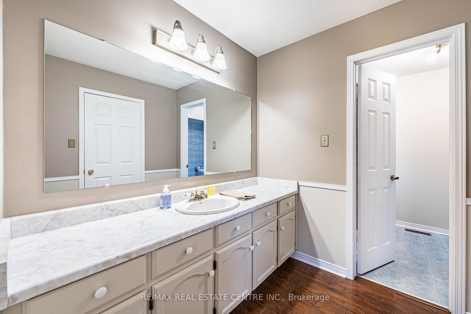 19 Mossbank Drive - Detached photo 27 of 47 in Brampton, Ontario