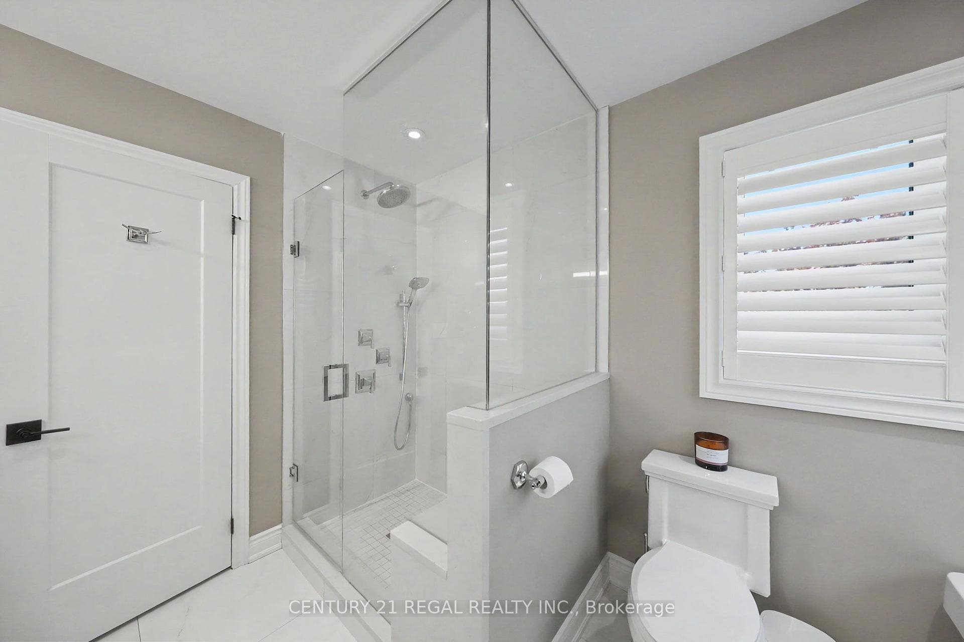 2260 Chickadee Crescent - Detached photo 26 of 47 in Oakville, Ontario