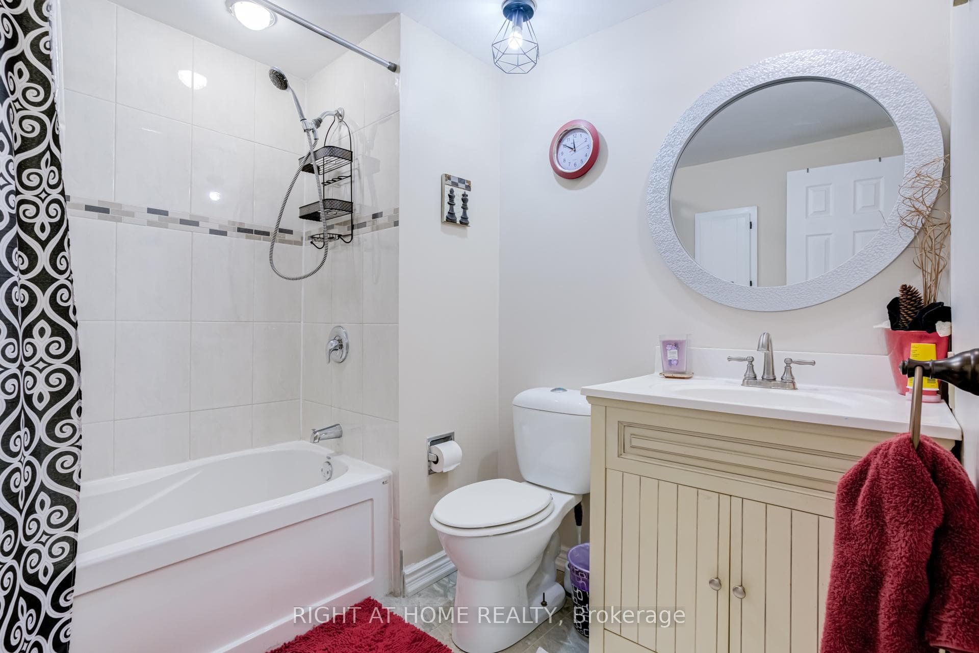 40 Salisbury Circle - Semi-Detached photo 27 of 50 in Brampton, Ontario