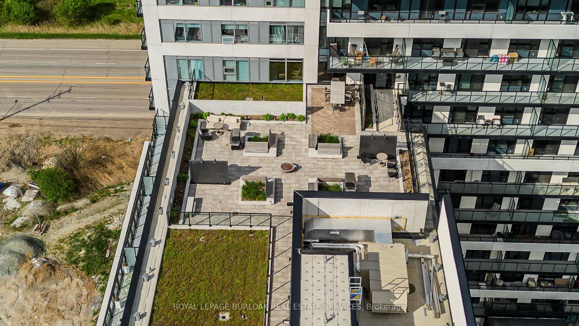 3200 William Coltson Avenue Unit 406 - Condo photo 22 of 27 in Oakville, Ontario