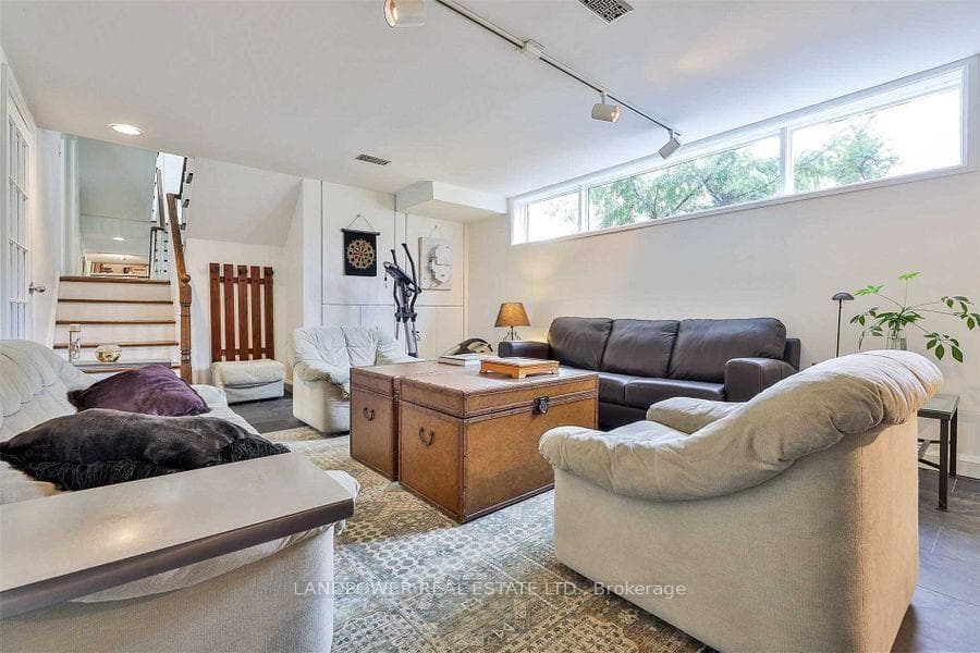 9 Alderdale Court - Detached photo 14 of 20 in Don Mills / Parkwoods / Victoria Village, Ontario
