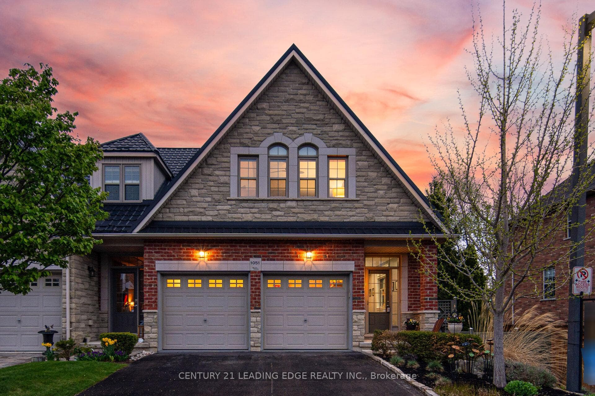 1051 Fernridge Common - Semi-Detached photo 1 of 50 in Burlington, Ontario