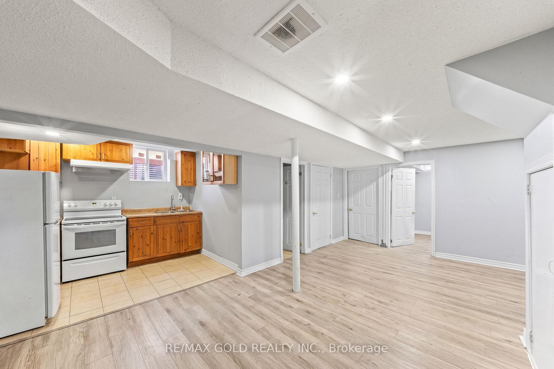 31 Ravenscliffe Court - Detached photo 25 of 32 in Brampton, Ontario