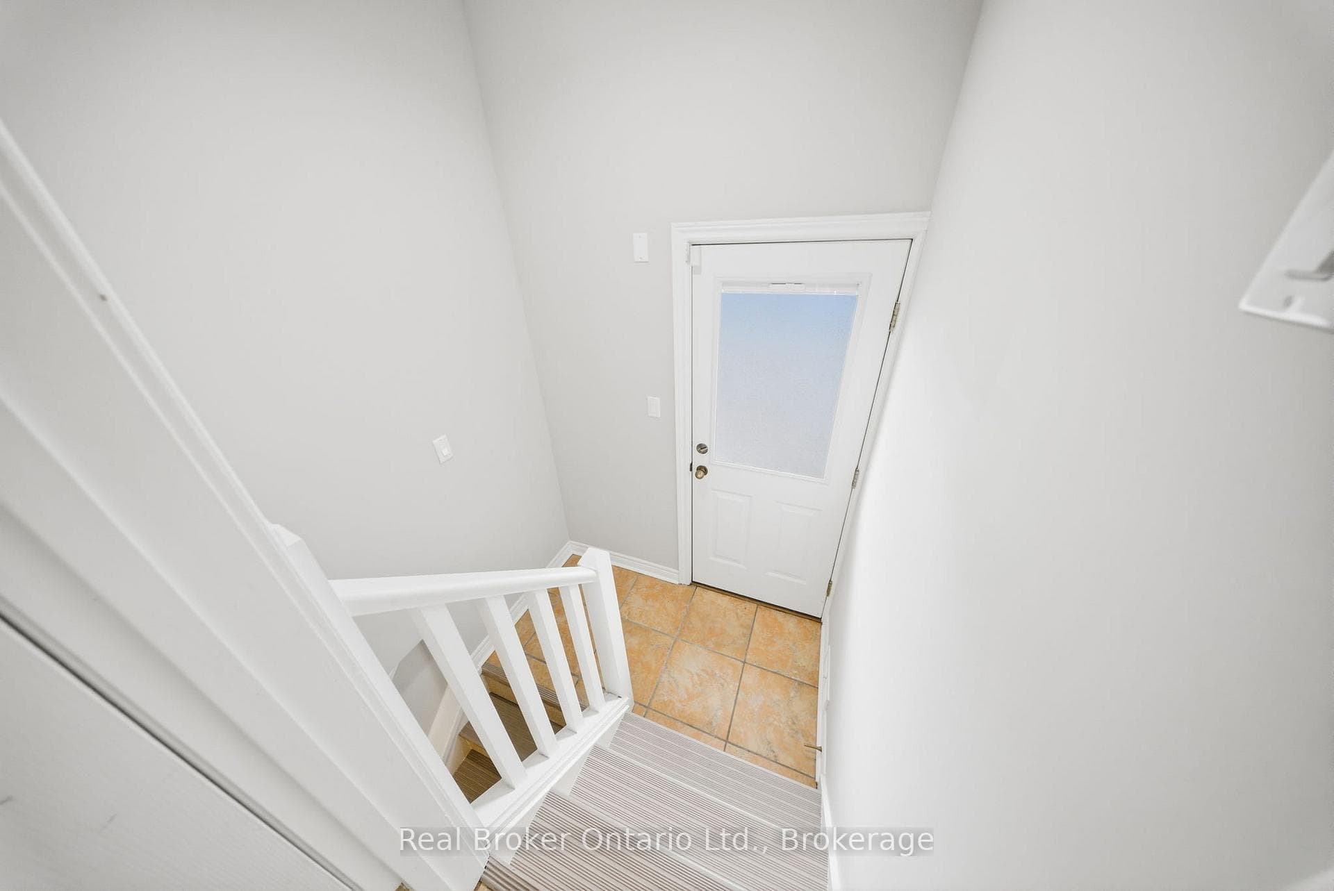 383 North Shore Boulevard - Detached photo 34 of 46 in Burlington, Ontario