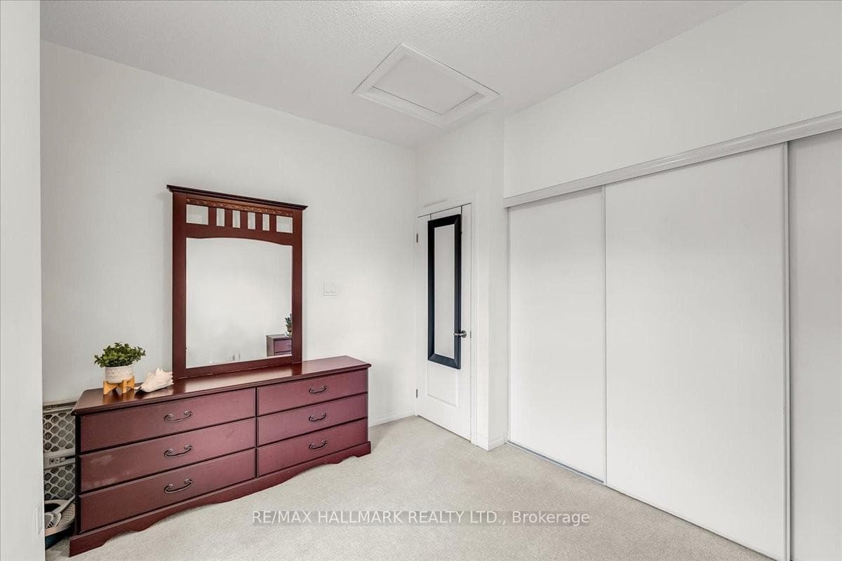 1011 Deta Road Unit 701 - Condo photo 27 of 42 in Mississauga, Ontario