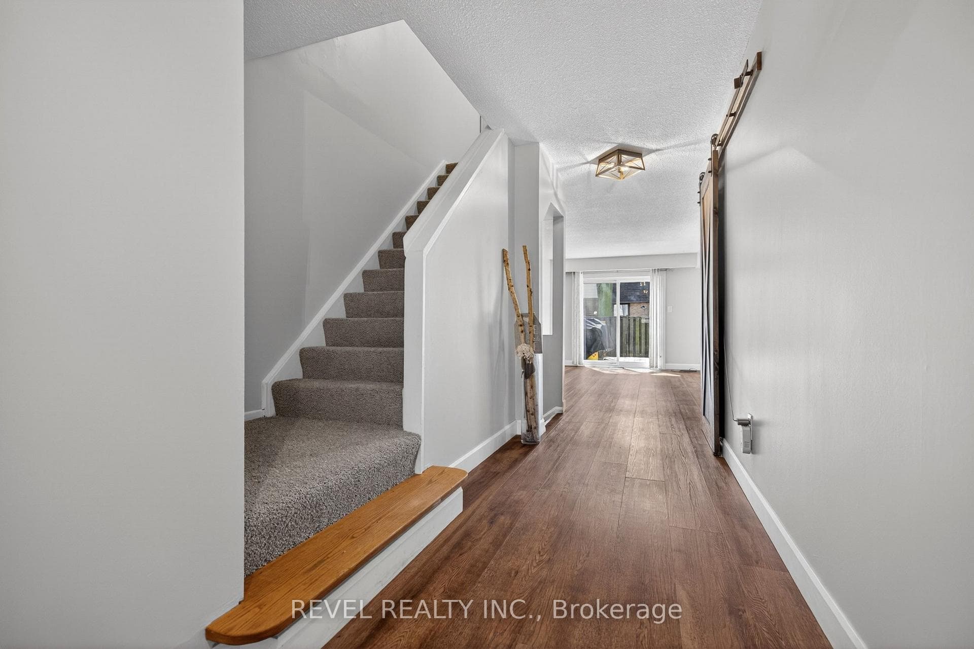 481 Pitfield Road Unit 22 - Condo photo 5 of 45 in Milton, Ontario