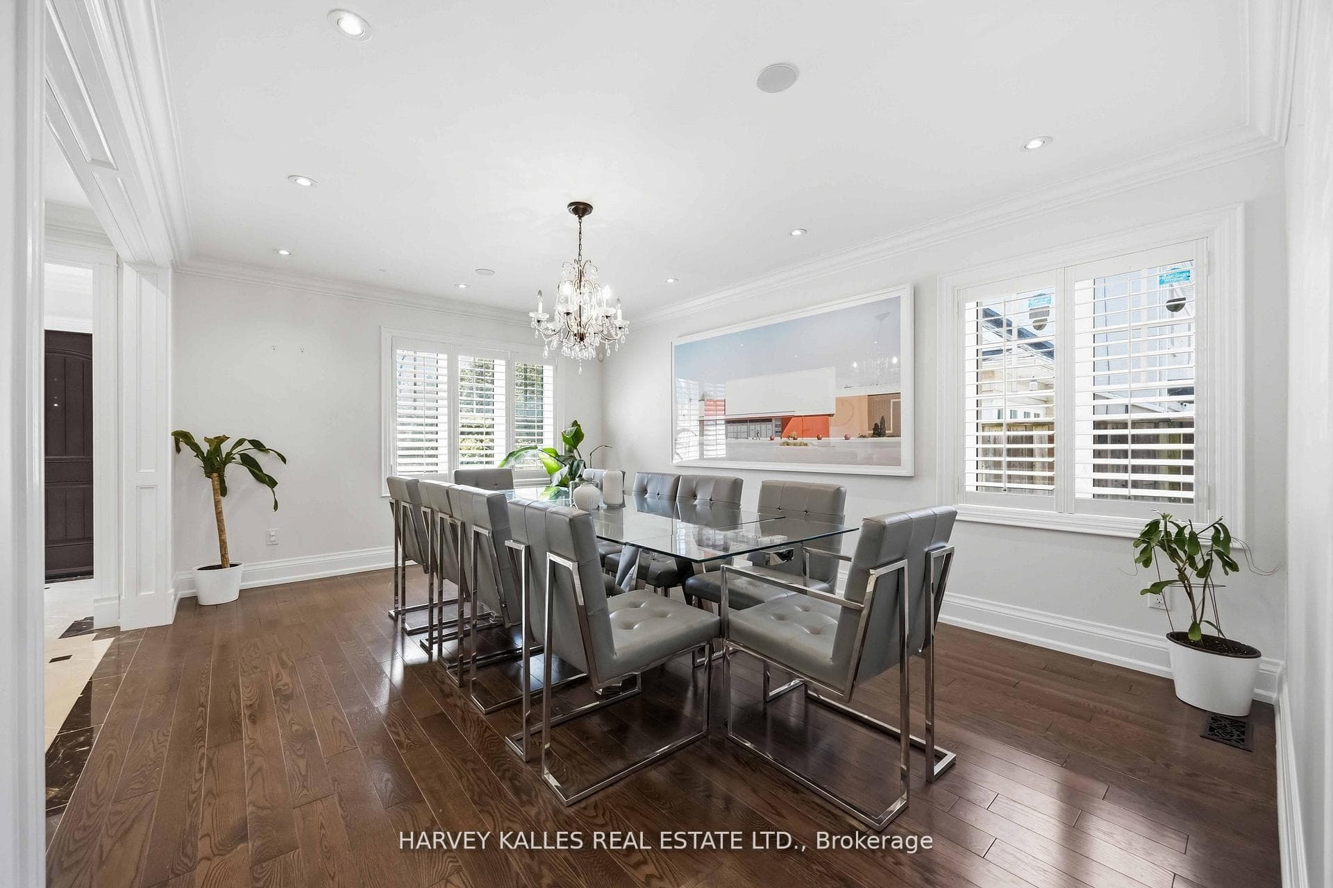 27 Ashley Park Road - Detached photo 10 of 49 in Etobicoke (Islington / Rexdale), Ontario