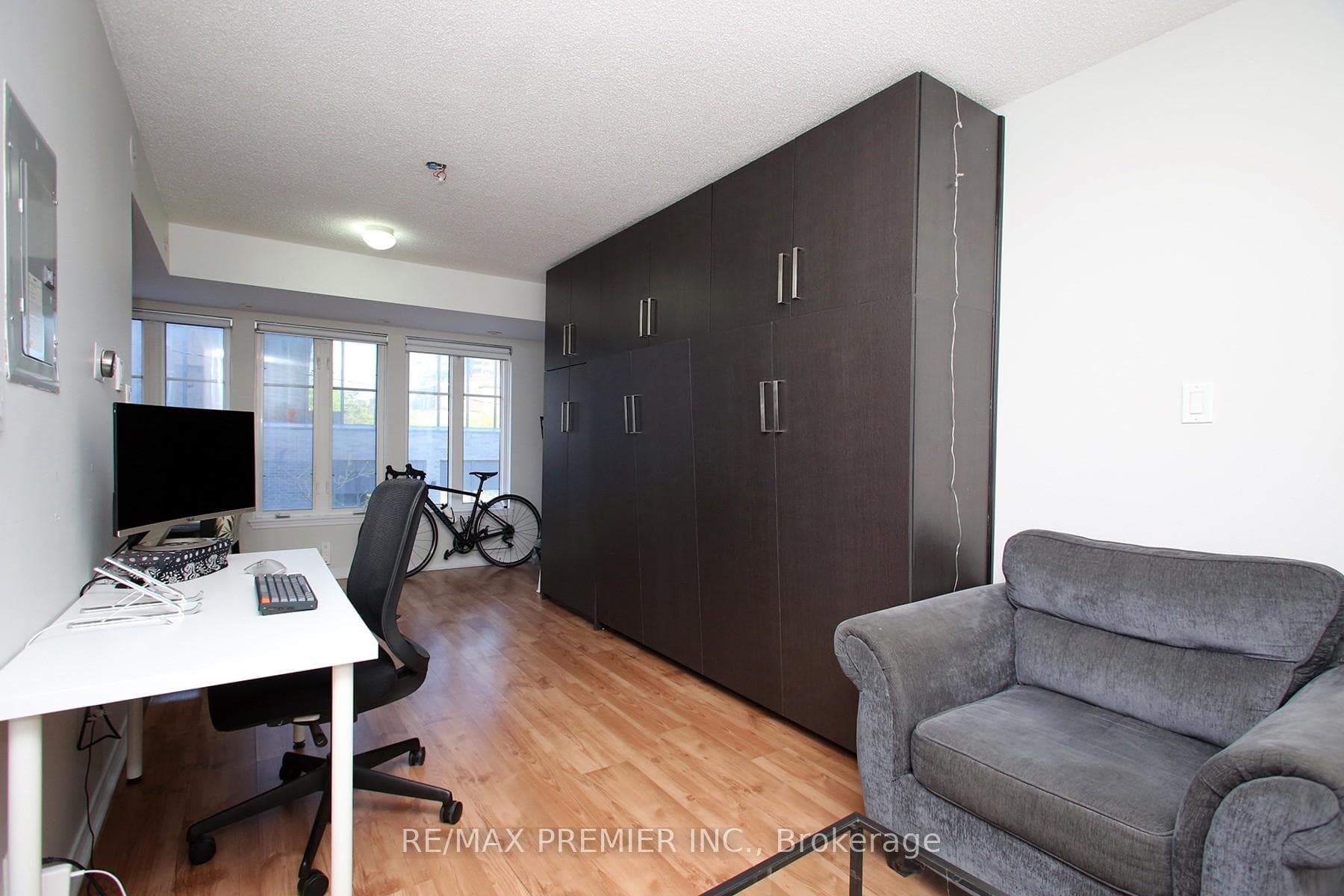 22 Western Battery Road Unit 109 - Condo photo 11 of 20 in Downtown Toronto / Waterfront, Ontario