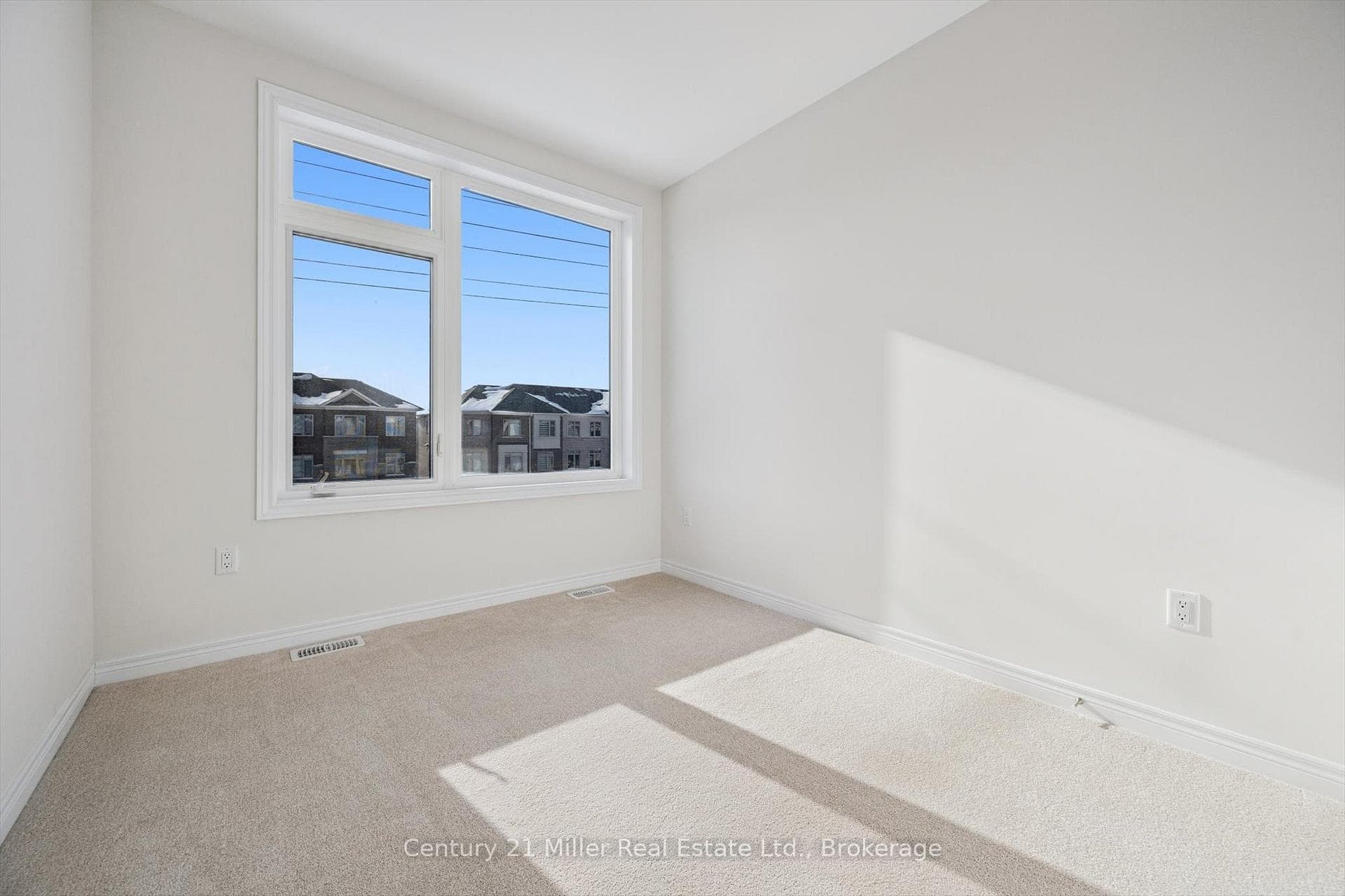 3199 Sixth Line - Townhouse photo 21 of 38 in Oakville, Ontario