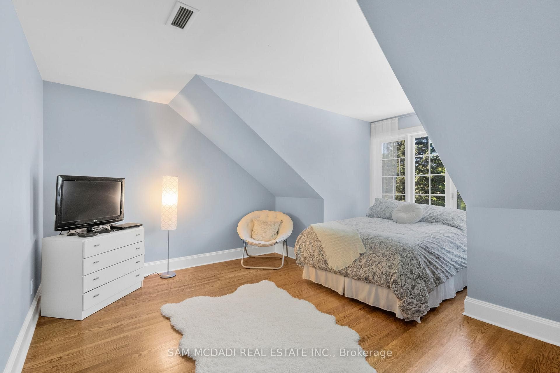 1690 Sherway Drive - Detached photo 27 of 46 in Mississauga, Ontario