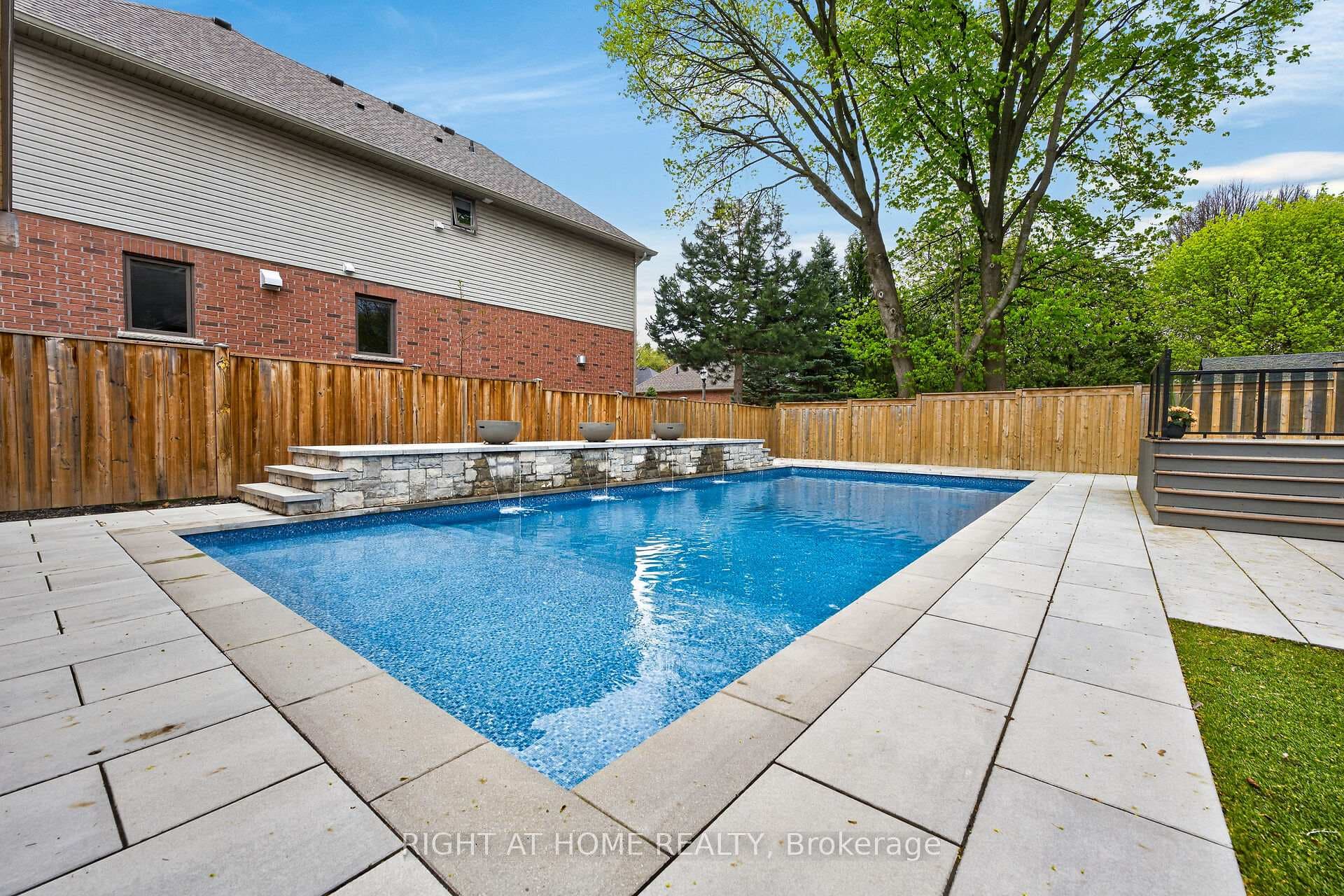 775 King Road - Detached photo 48 of 50 in Burlington, Ontario