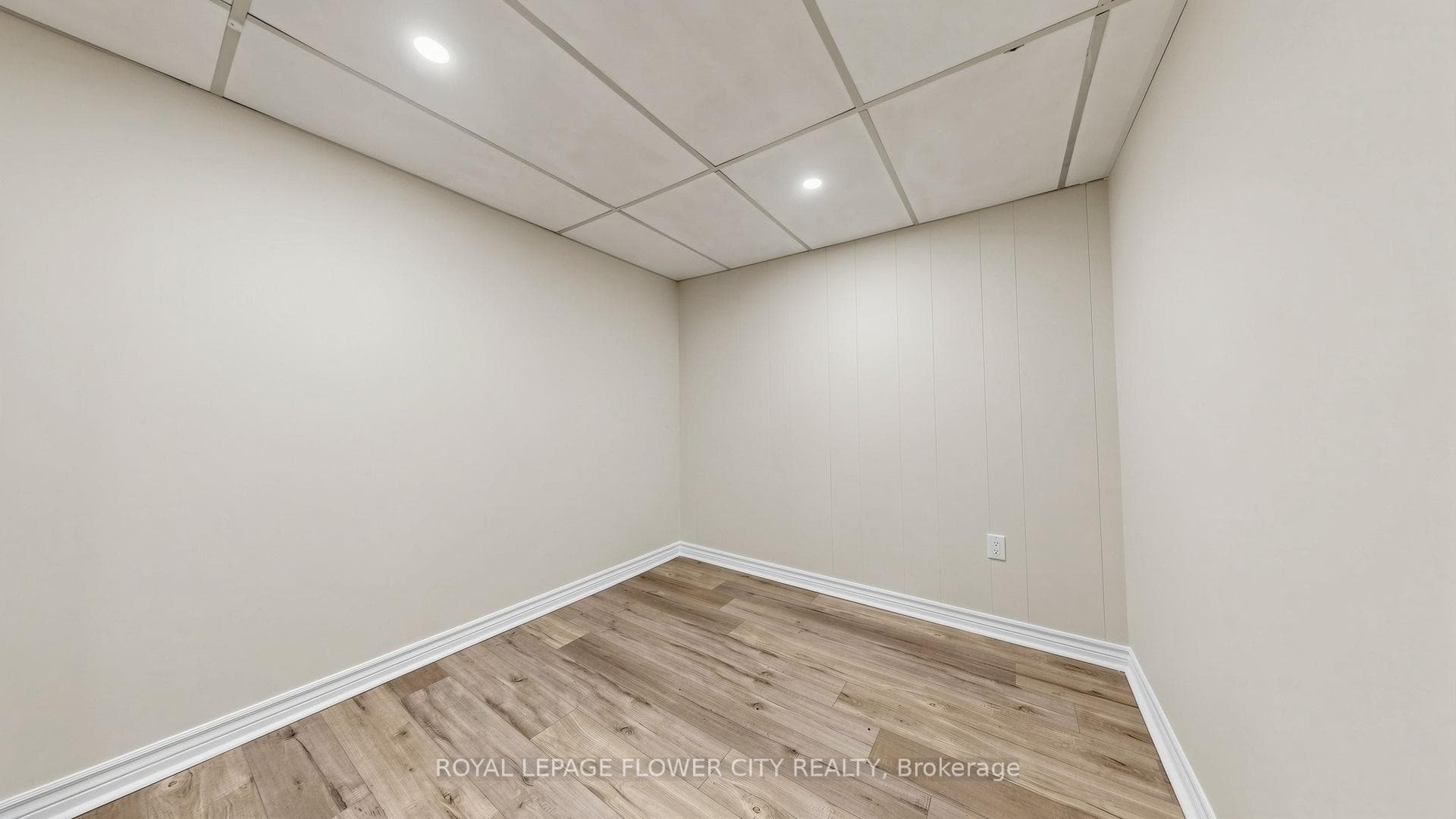 307 Royal Salisbury Way - Semi-Detached photo 37 of 48 in Brampton, Ontario