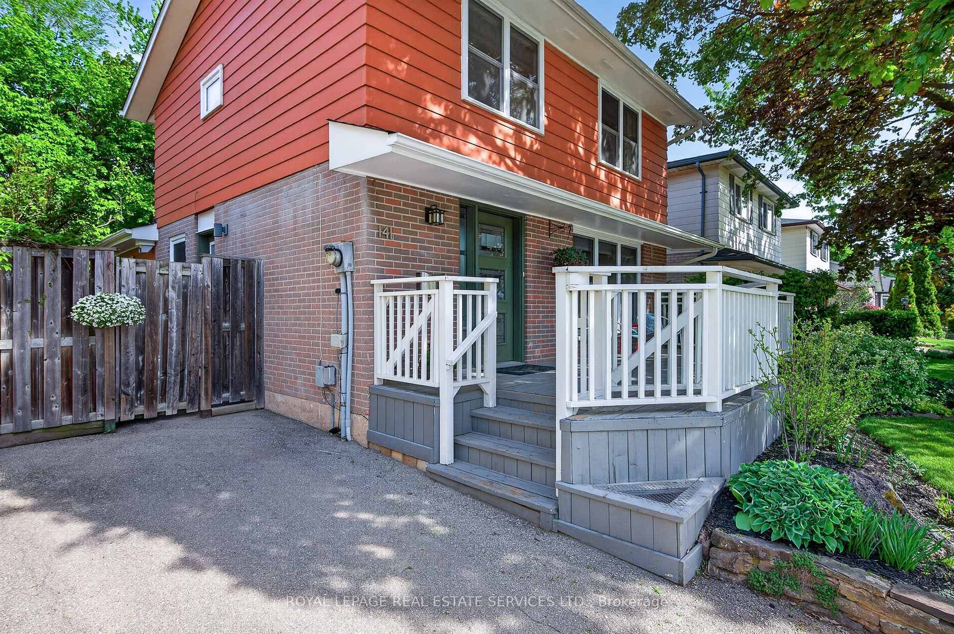 141 Oakdale Drive - Detached photo 4 of 50 in Oakville, Ontario