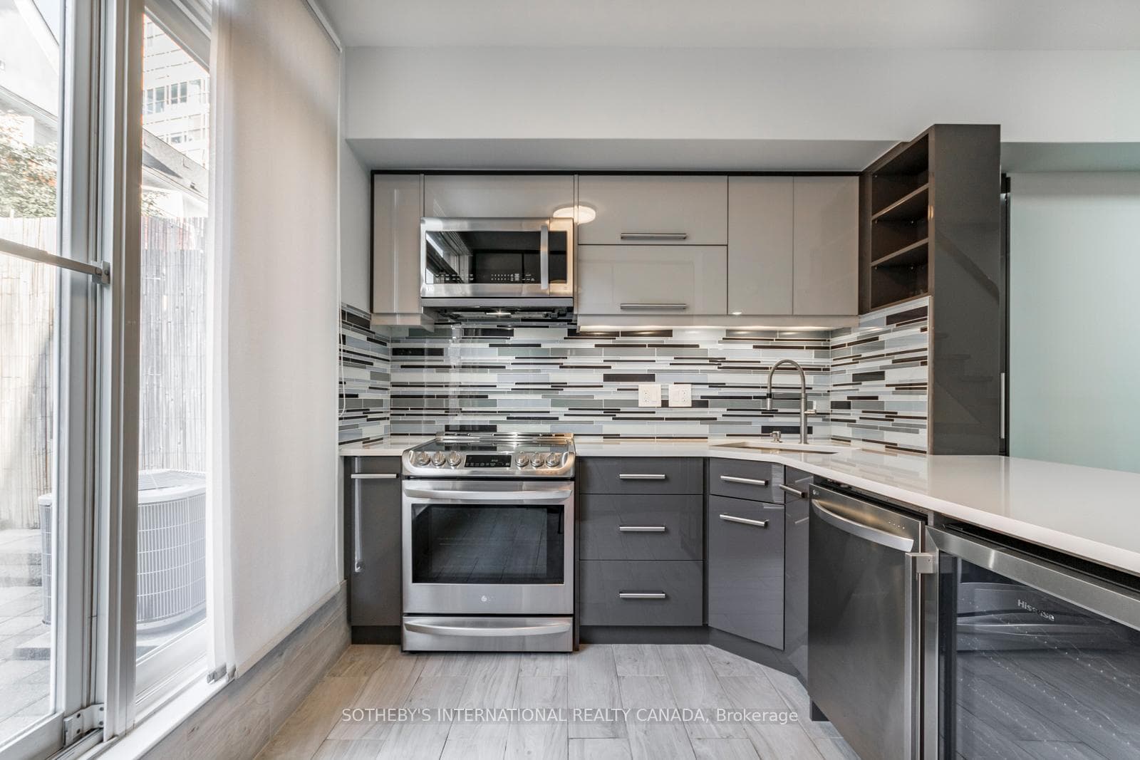 30 Michael Power Place - Condo photo 15 of 49 in Etobicoke (Islington / Rexdale), Ontario