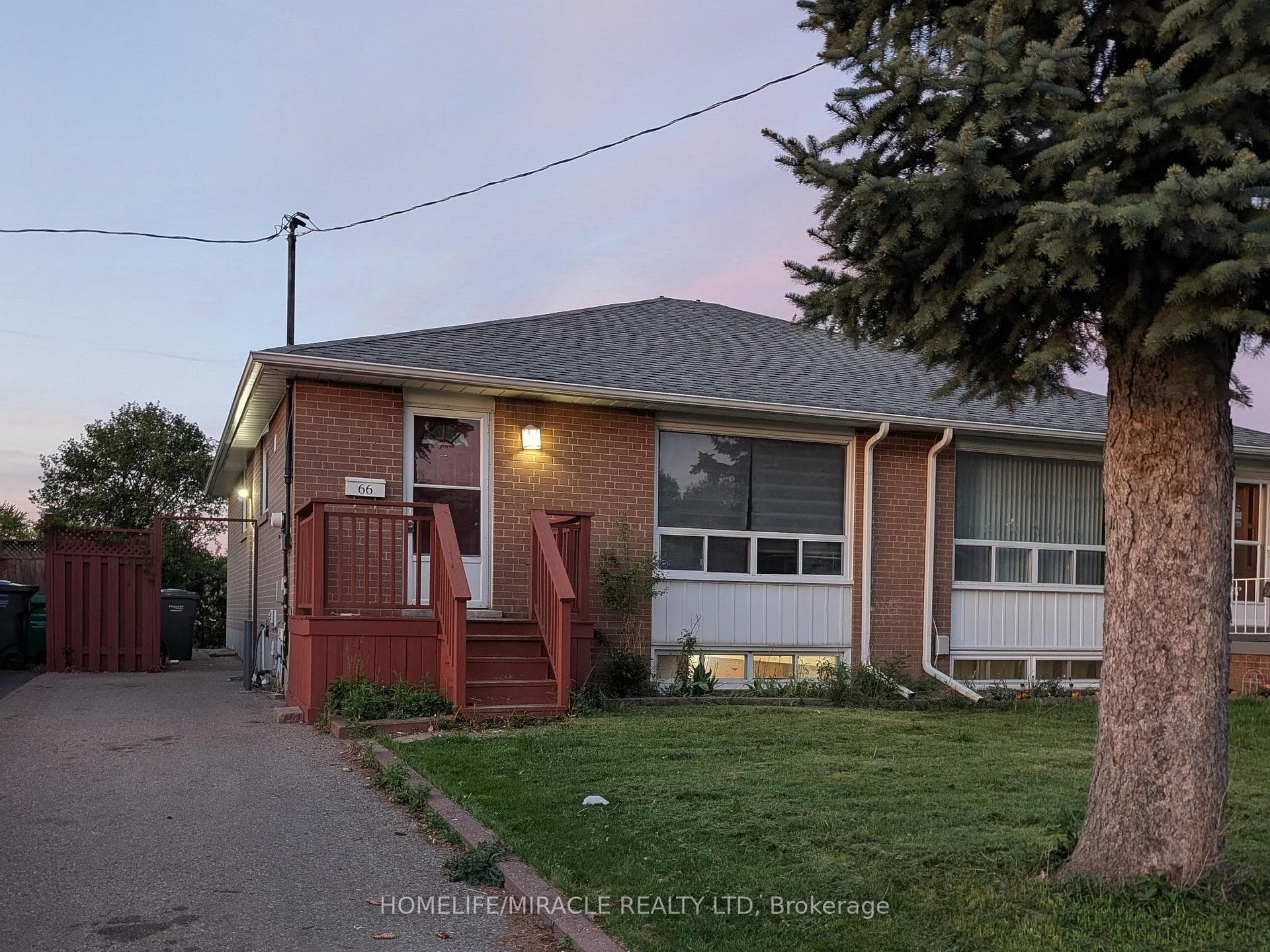 66 Fairglen Avenue - Semi-Detached photo 1 of 35 in Brampton, Ontario