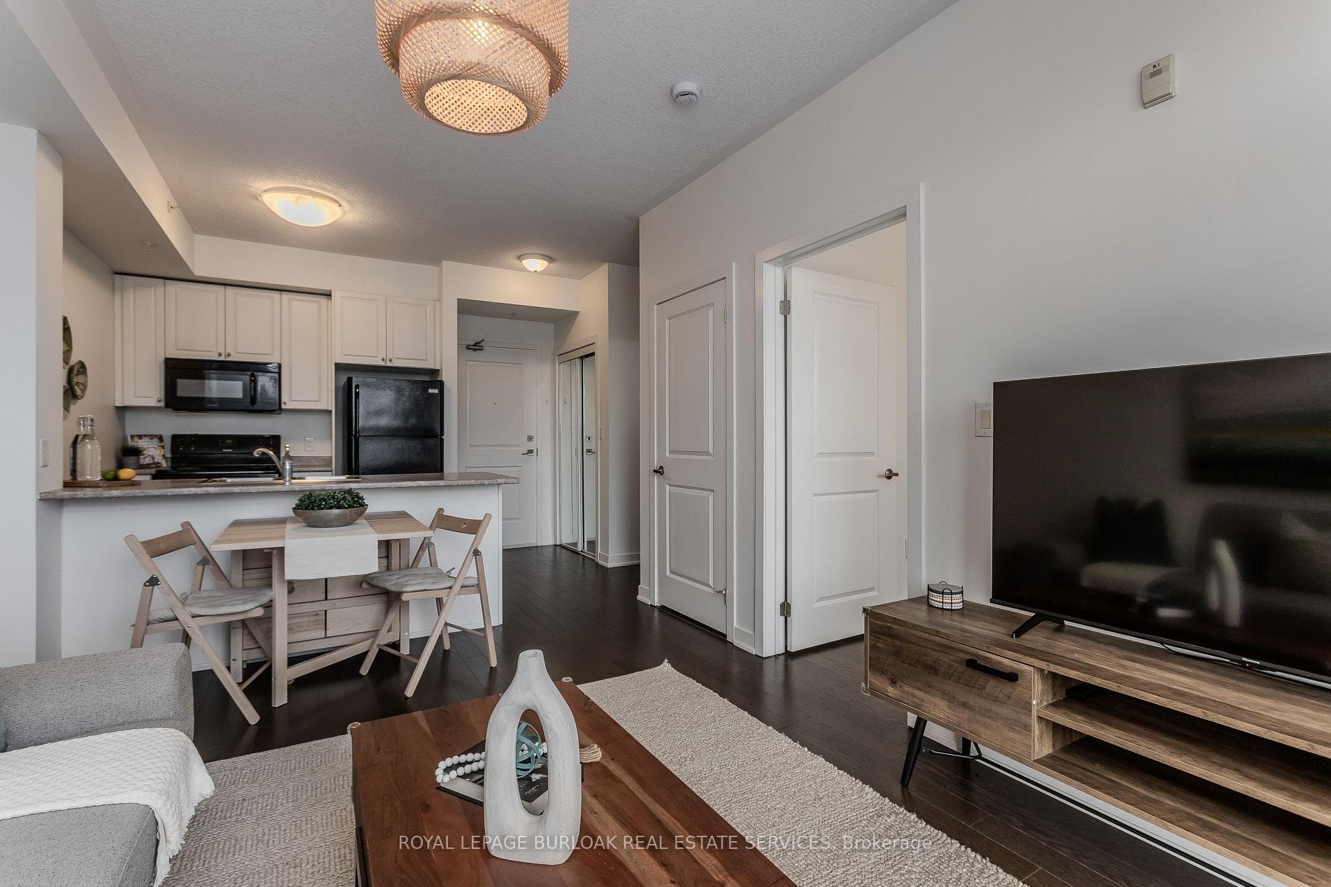 5010 Corporate Drive Unit 307 - Condo photo 6 of 30 in Burlington, Ontario
