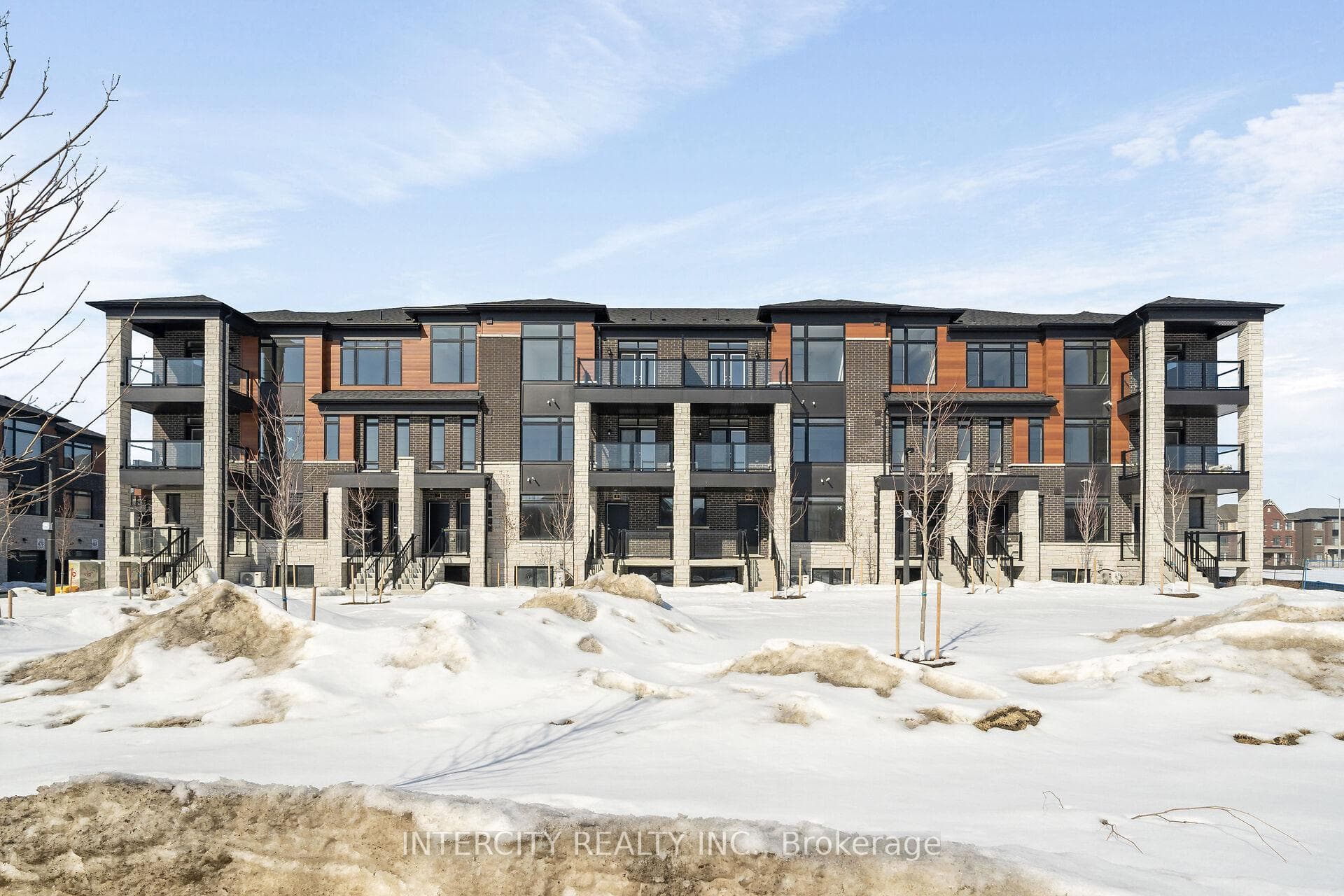 1 Vibrant Way Unit 43F - Condo photo 1 of 17 in Caledon, Ontario
