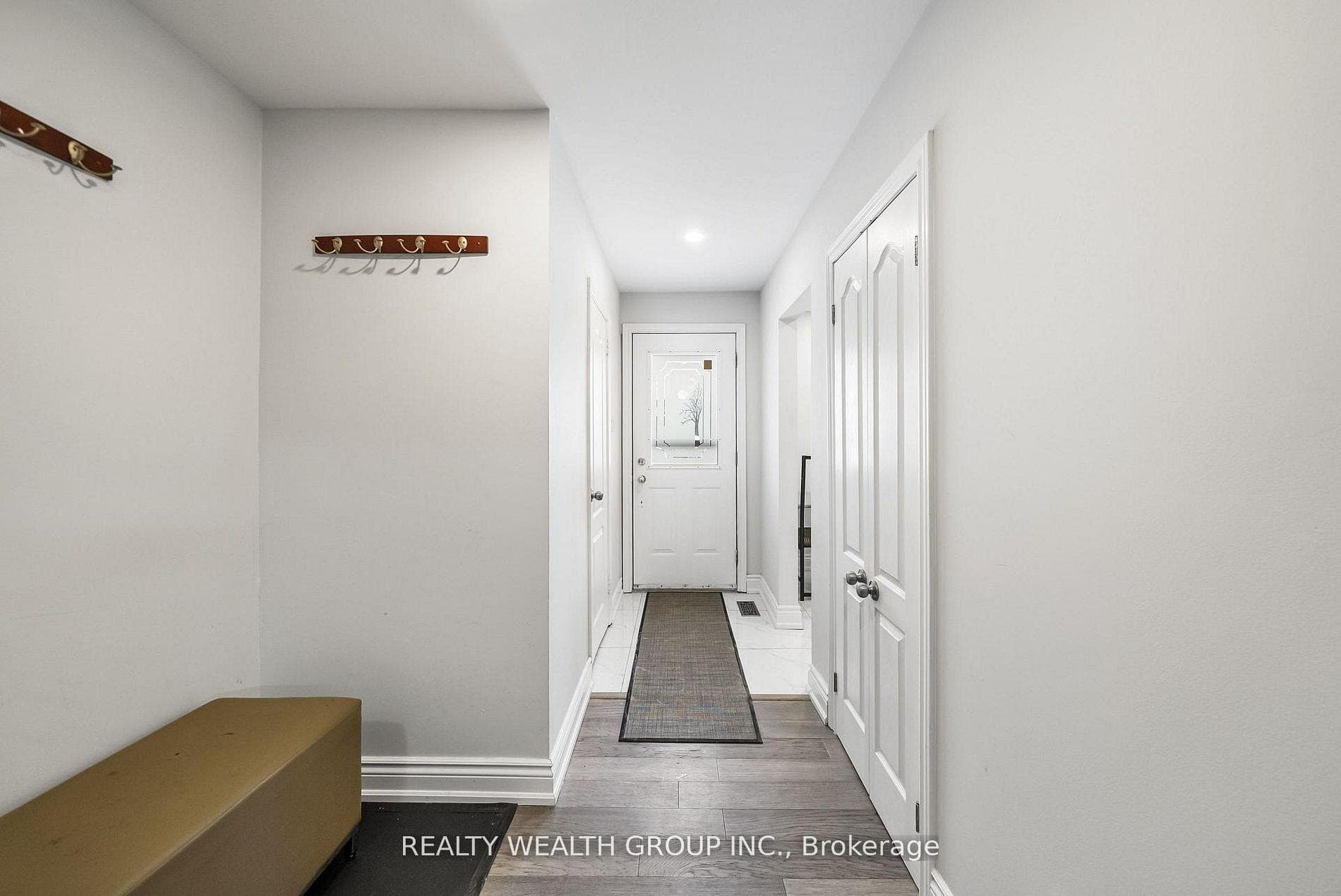 521 Timber Lane Unit 39 - Condo photo 3 of 25 in Burlington, Ontario