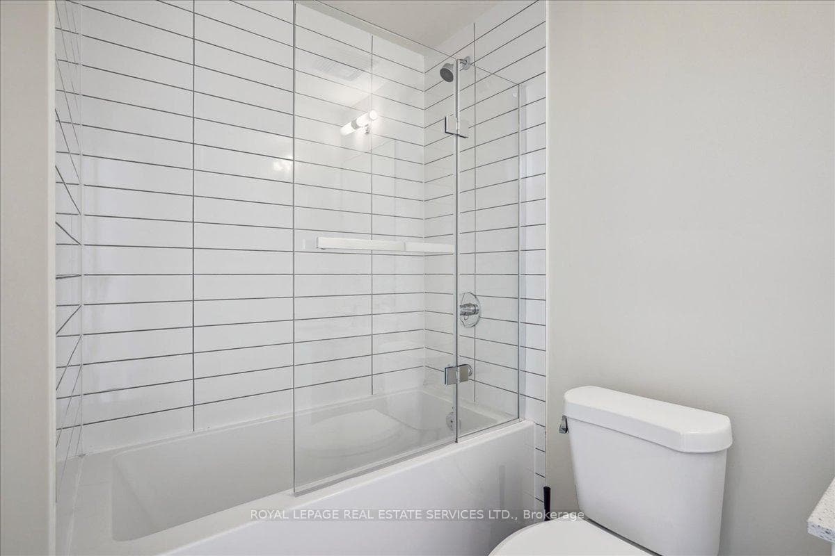509 Dundas Street Unit 103 - Condo photo 17 of 40 in Oakville, Ontario