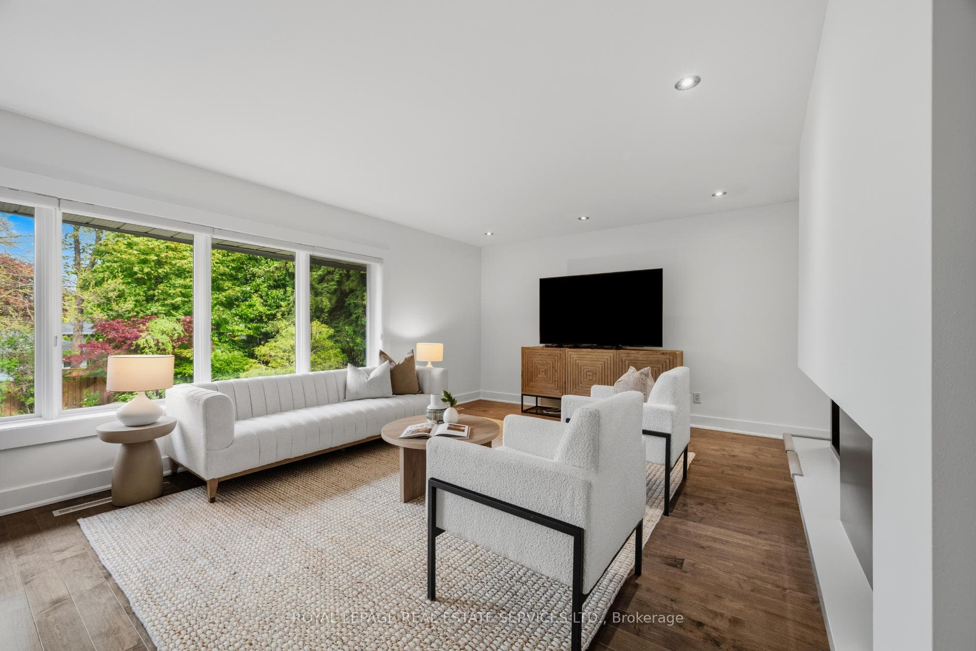 27 Princess Anne Crescent - Detached photo 13 of 41 in Etobicoke (Islington / Rexdale), Ontario