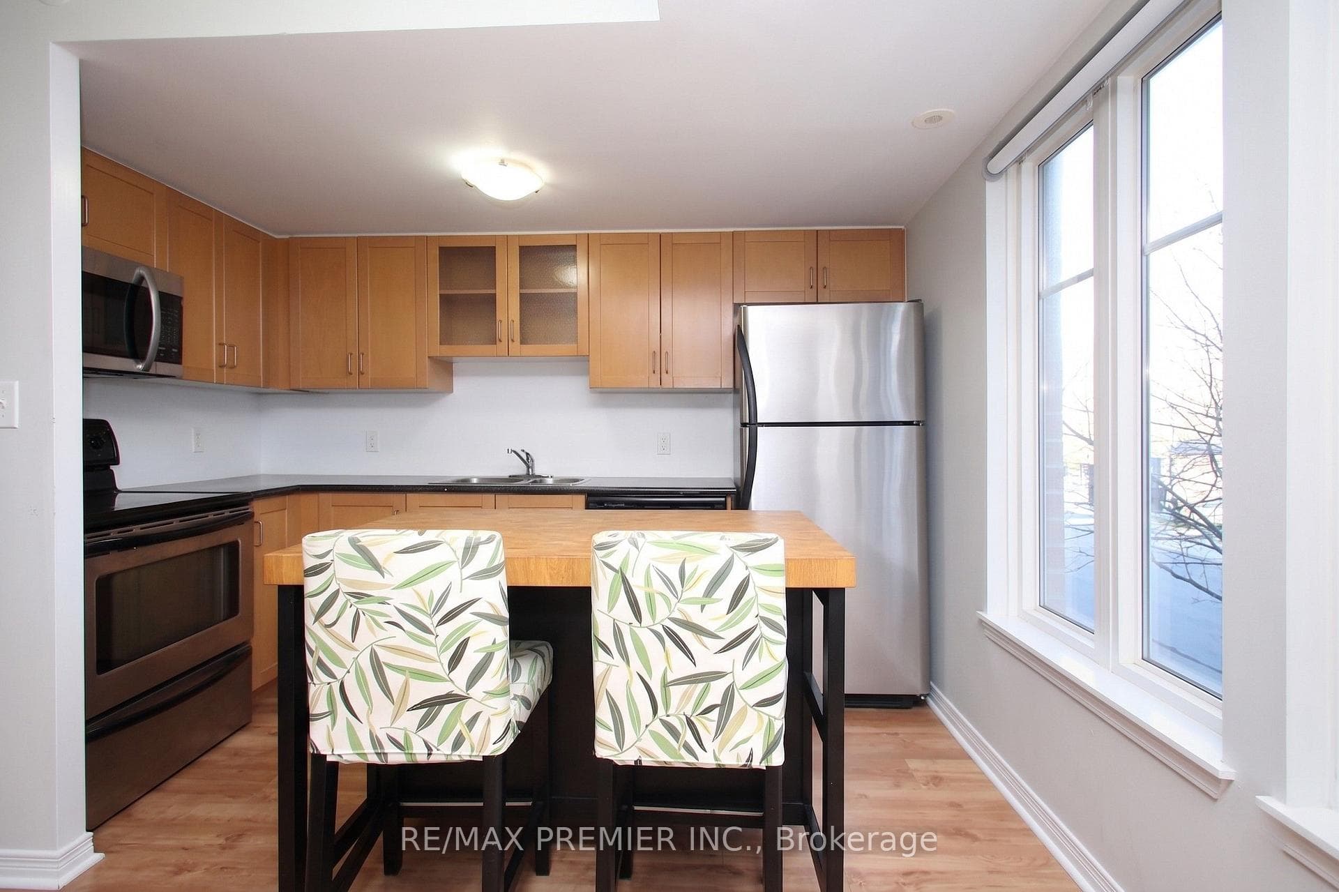 22 Western Battery Road Unit 109 - Condo photo 7 of 20 in Downtown Toronto / Waterfront, Ontario