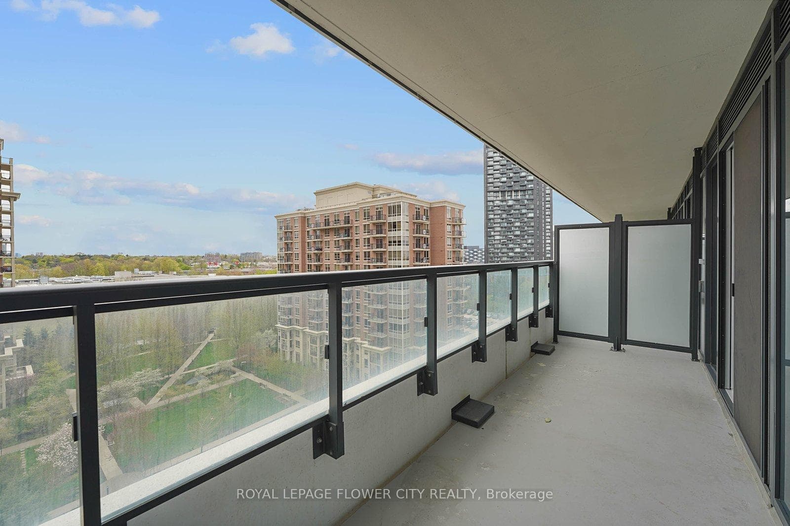 20 Inn On The Park Drive Unit 938 - Condo photo 23 of 36 in Don Mills / Parkwoods / Victoria Village, Ontario