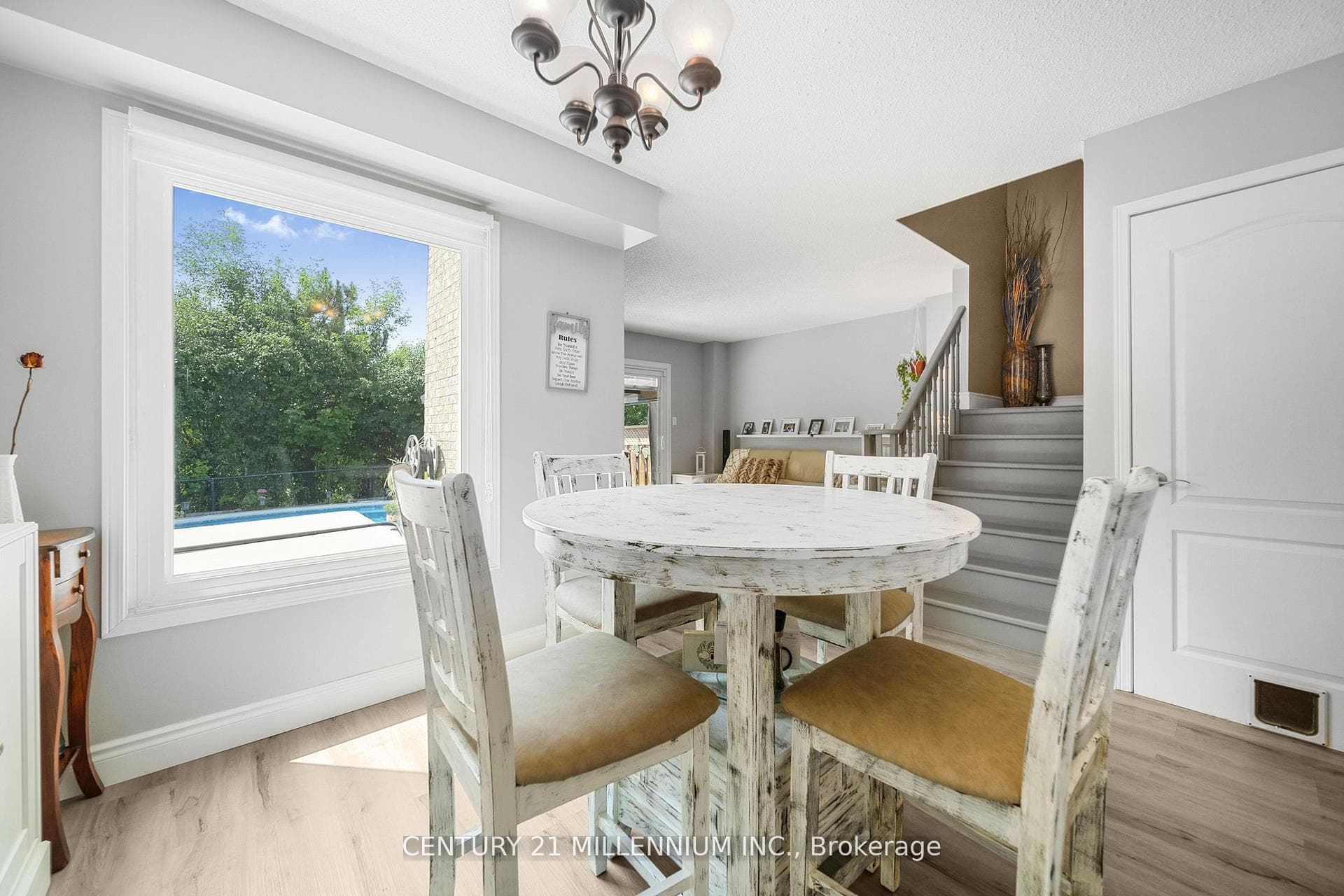 34 Gardenia Way - Townhouse photo 9 of 36 in Caledon, Ontario