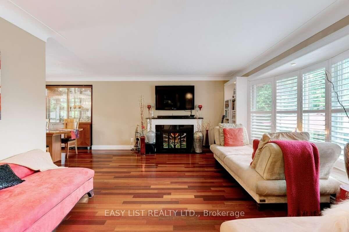 193 Pine Cove Road - Detached photo 4 of 39 in Burlington, Ontario
