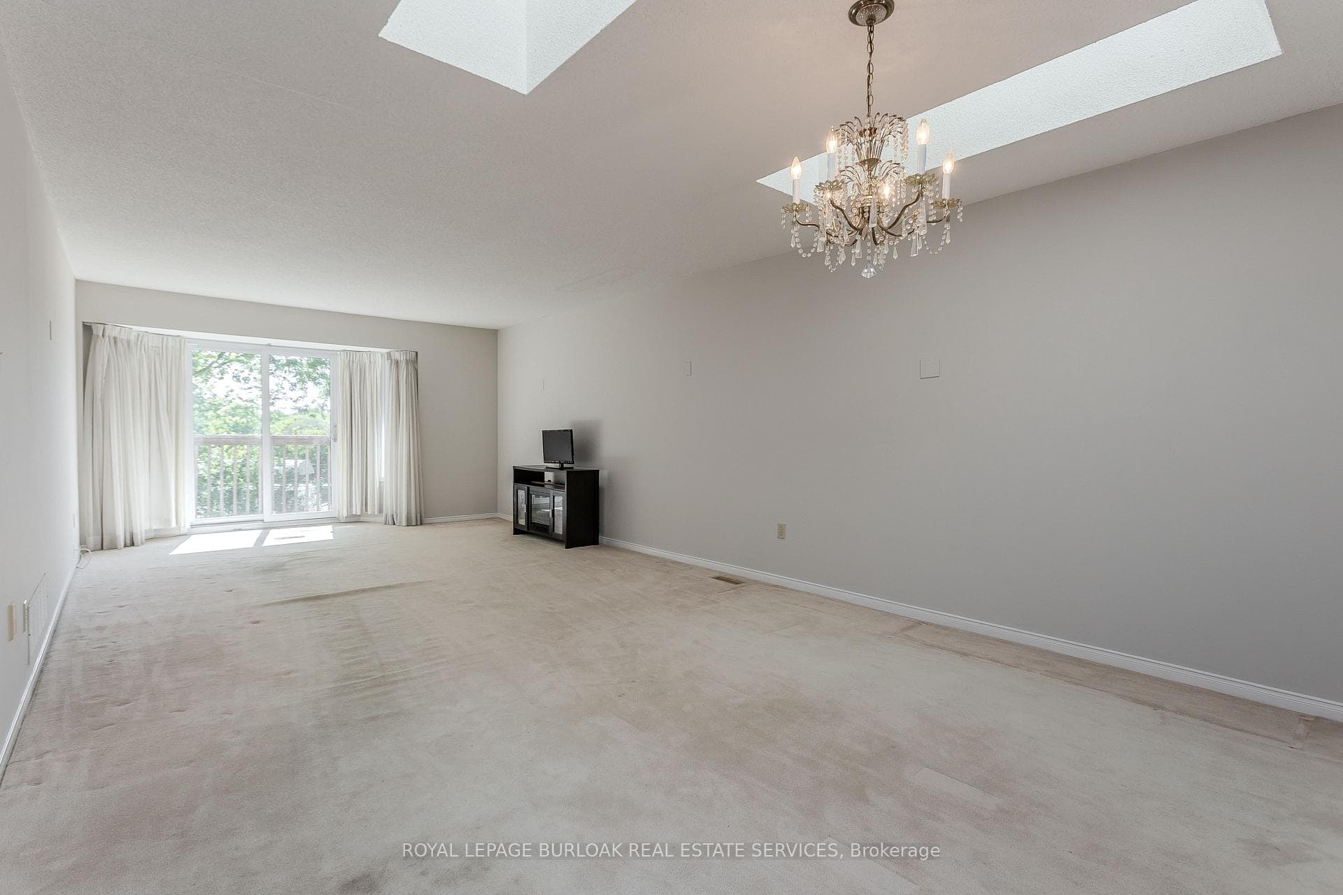2155 Duncaster Drive Unit 10 - Condo photo 8 of 34 in Burlington, Ontario