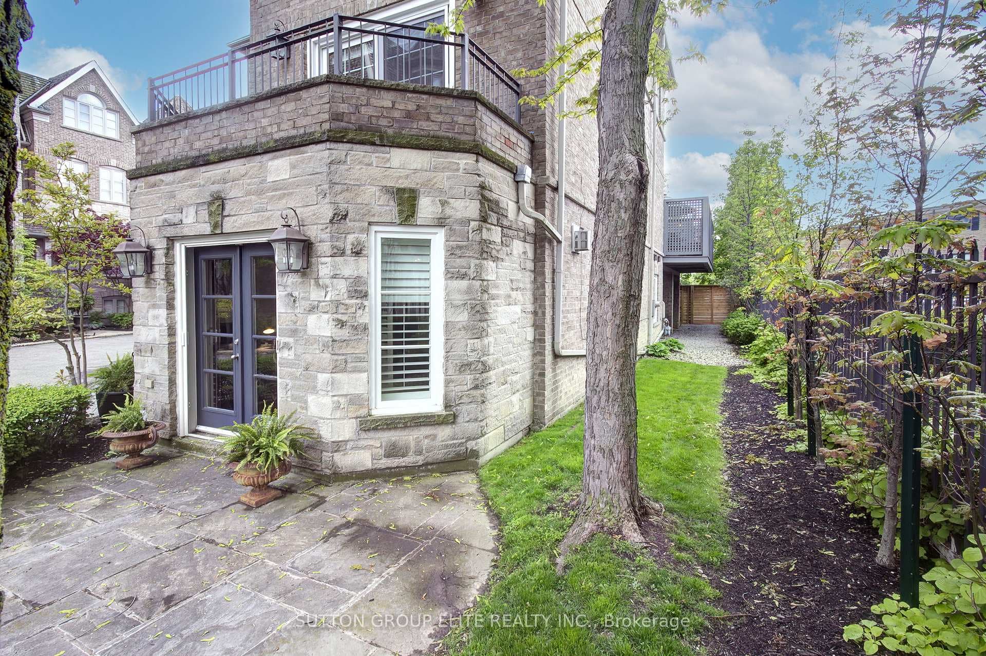 16 Nautical Lane - Condo photo 7 of 50 in Liberty Village / Parkdale / South Parkdale, Ontario