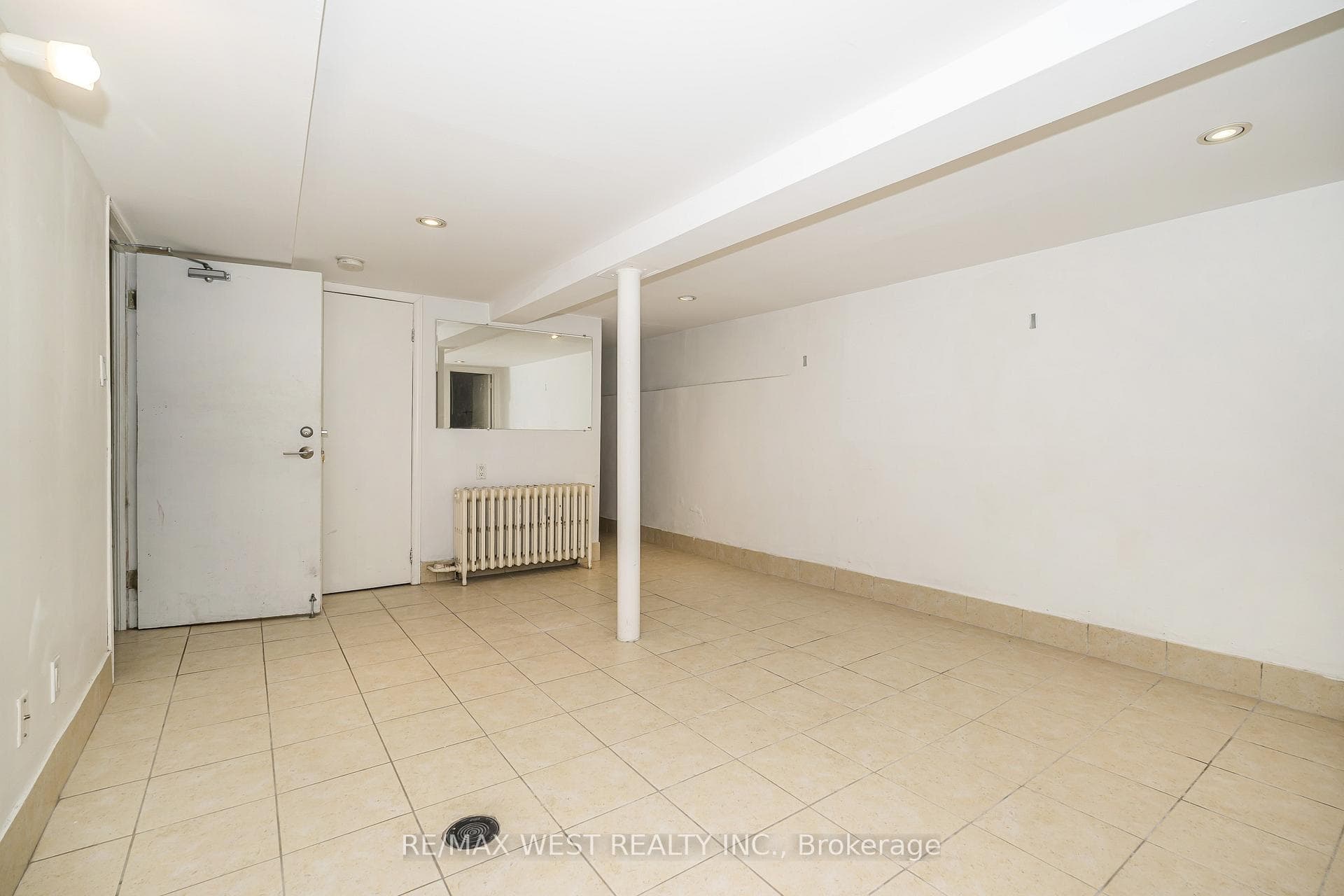 404 Manning Avenue - Semi-Detached photo 31 of 41 in Downtown Toronto / Waterfront, Ontario