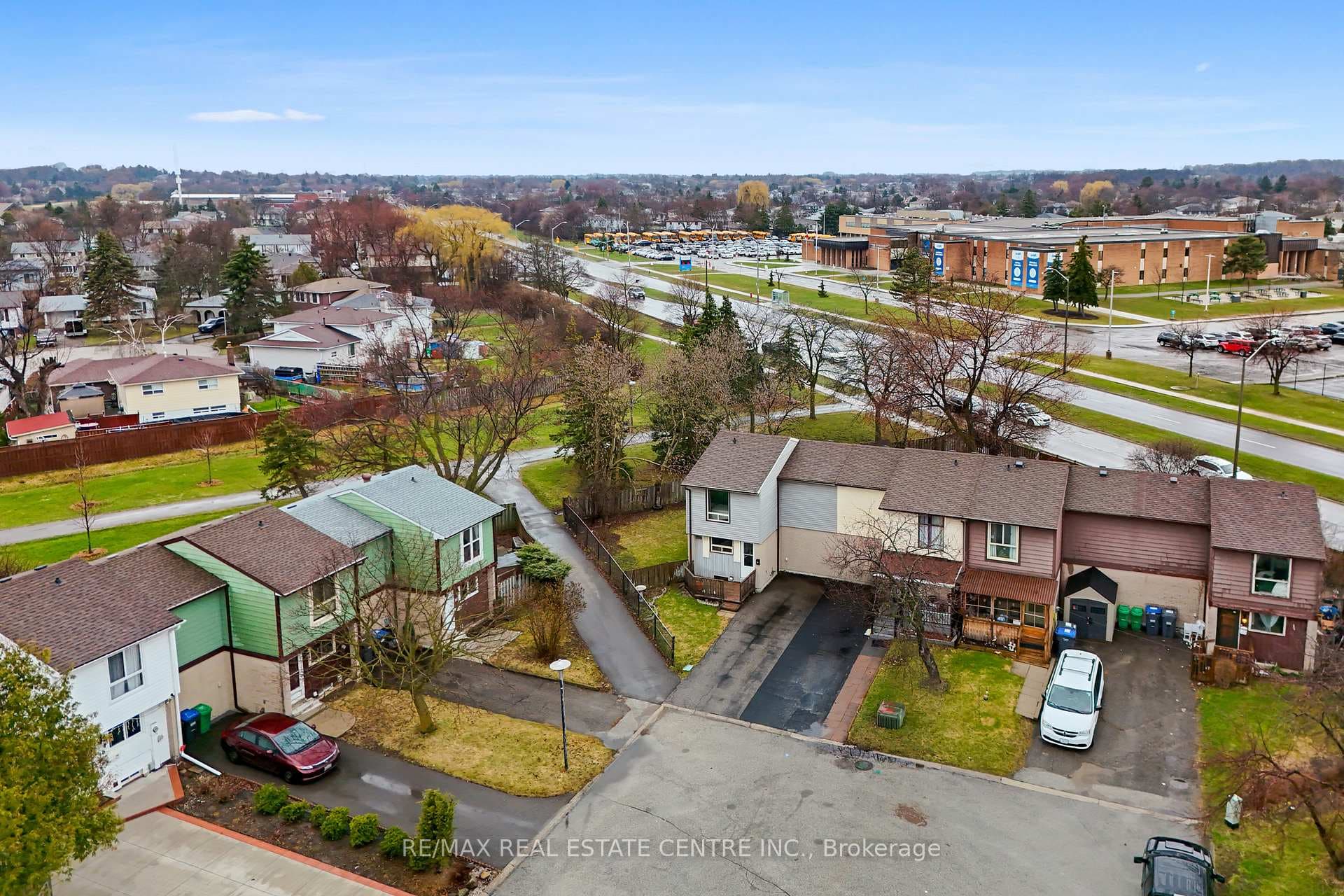 13 Gold Pine Court - Townhouse photo 32 of 38 in Brampton, Ontario