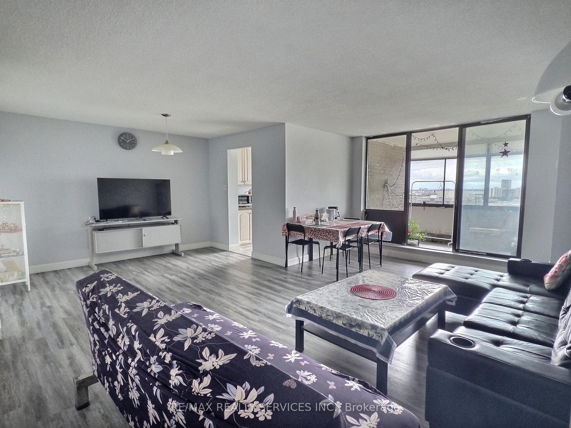 18 Knightsbridge Road Unit 1812 - Condo photo 7 of 17 in Brampton, Ontario