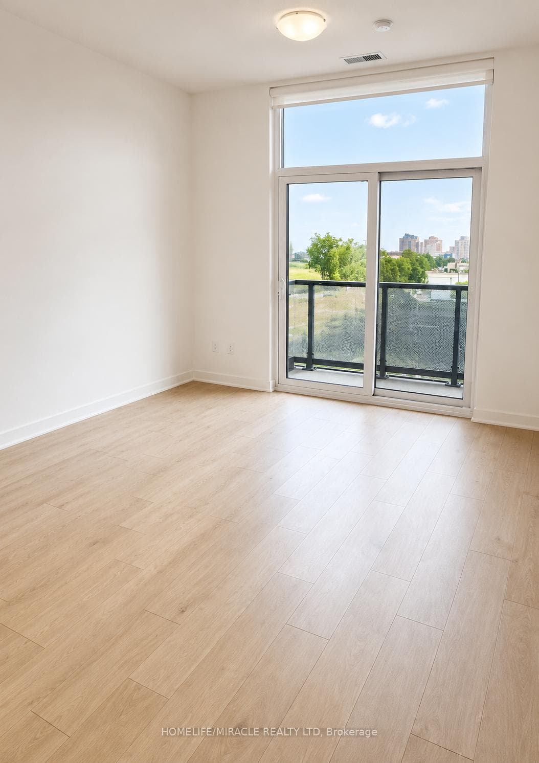 8 Nahani Way Unit 320 - Condo photo 5 of 13 in Mississauga, Ontario