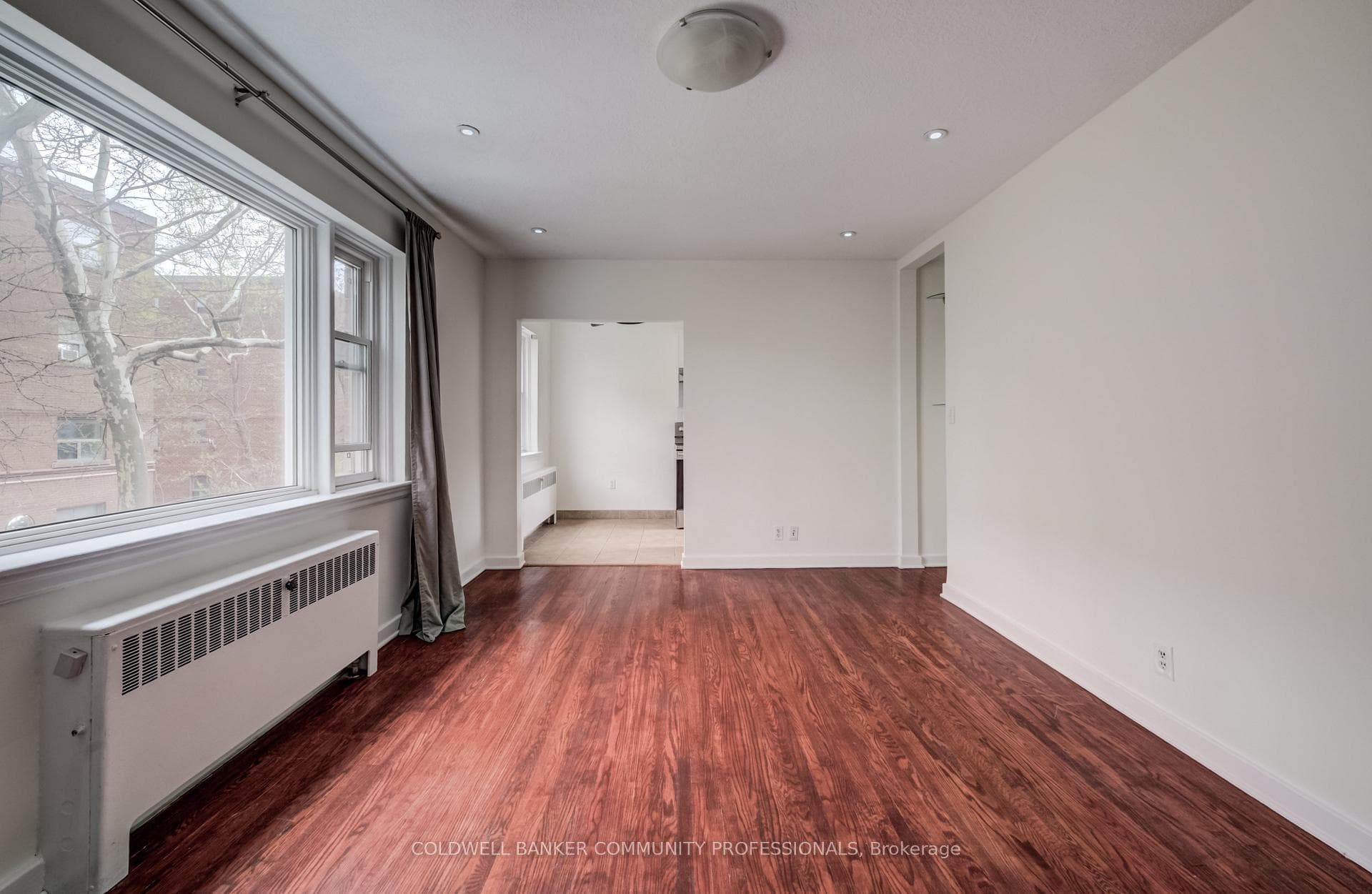 137 Emerald Street - Condo photo 7 of 23 in Hamilton, Ontario
