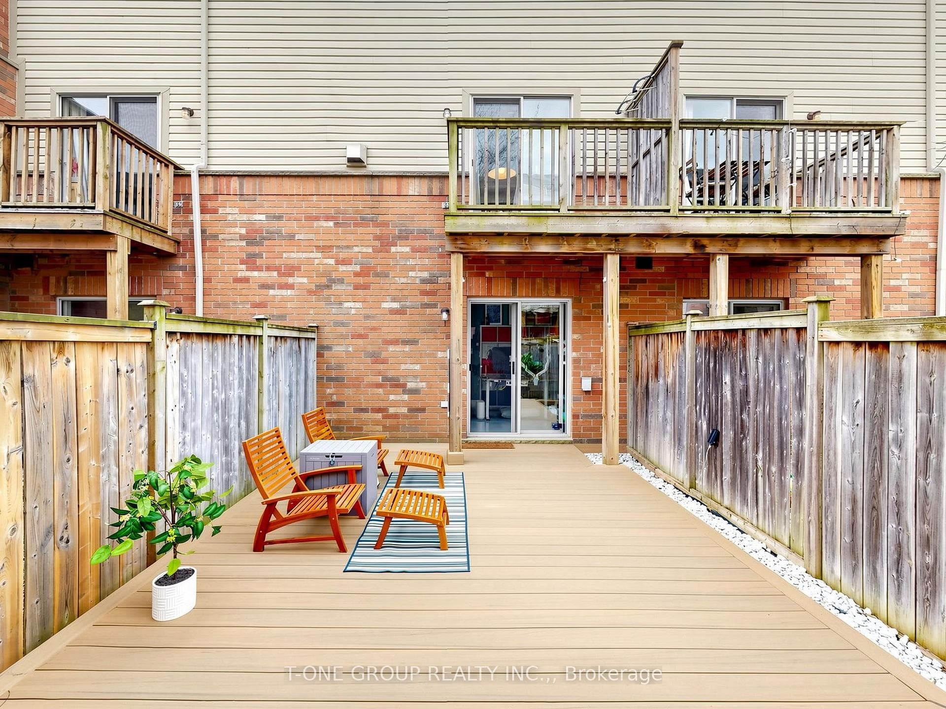 685 Rowley Common - Townhouse photo 36 of 43 in Burlington, Ontario