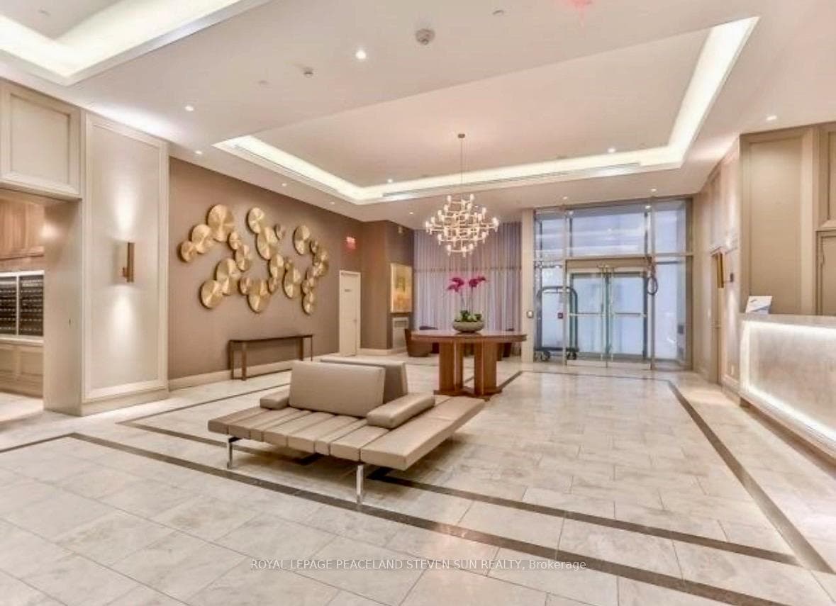 155 Yorkville Avenue Unit 1006 - Condo photo 2 of 14 in Annex / Yorkville / Summerhill, Ontario