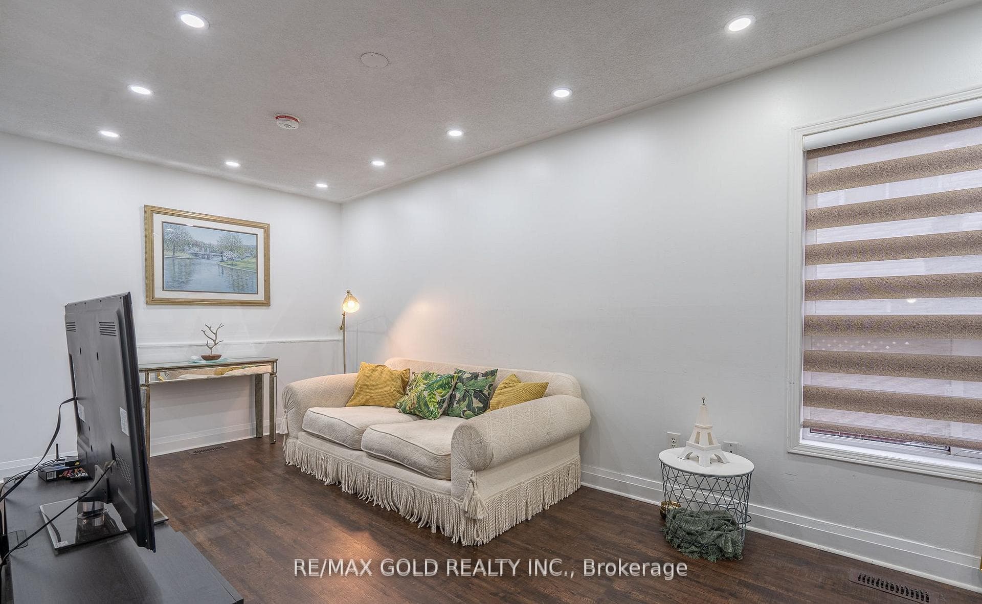 102 Bunchberry Way - Semi-Detached photo 11 of 37 in Brampton, Ontario