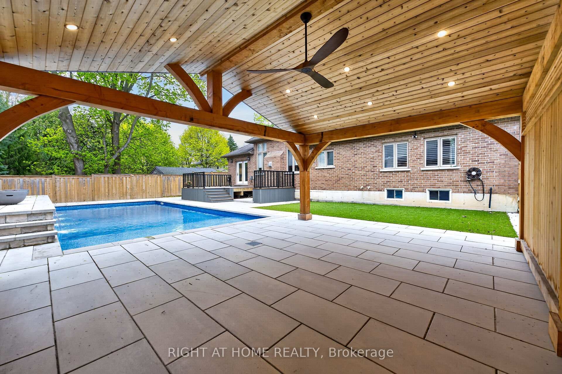 775 King Road - Detached photo 3 of 50 in Burlington, Ontario