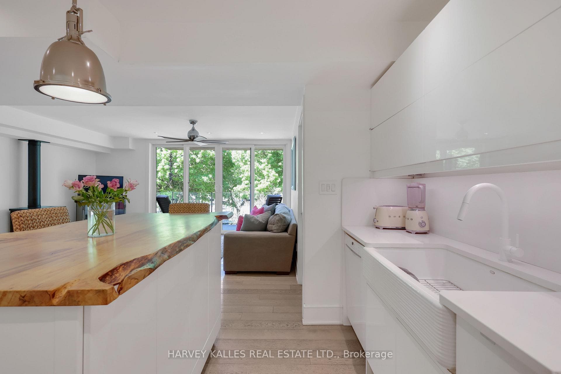 84 Edith Drive - Semi-Detached photo 17 of 45 in Forest Hill / Deer Park, Ontario