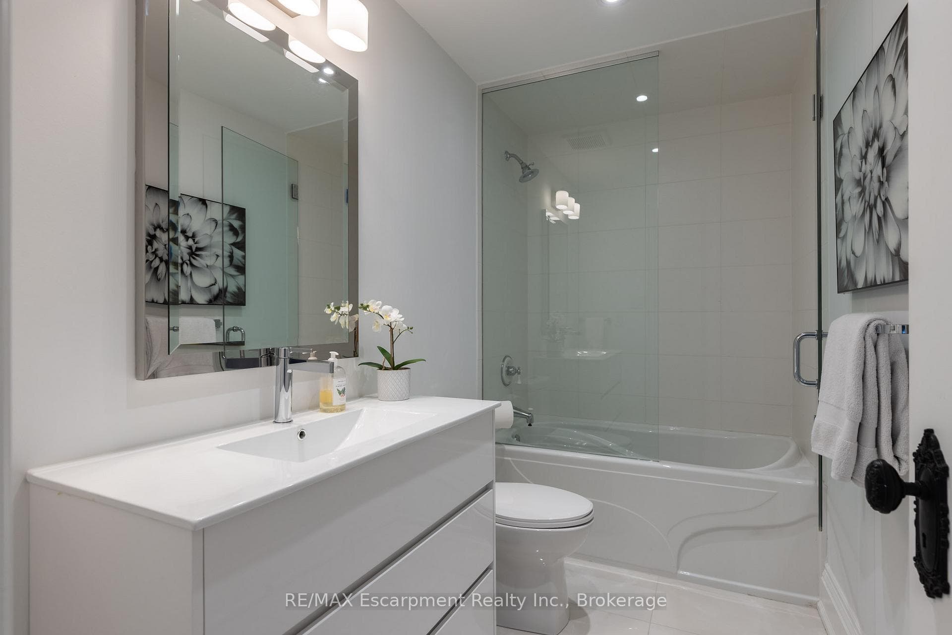 146 Abbey Court - Detached photo 35 of 45 in Oakville, Ontario