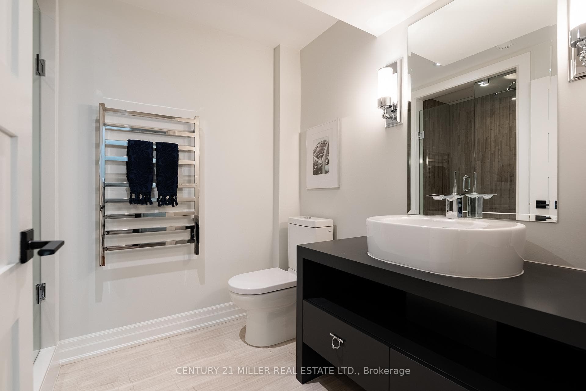2201 Rochester Circle - Detached photo 35 of 47 in Oakville, Ontario
