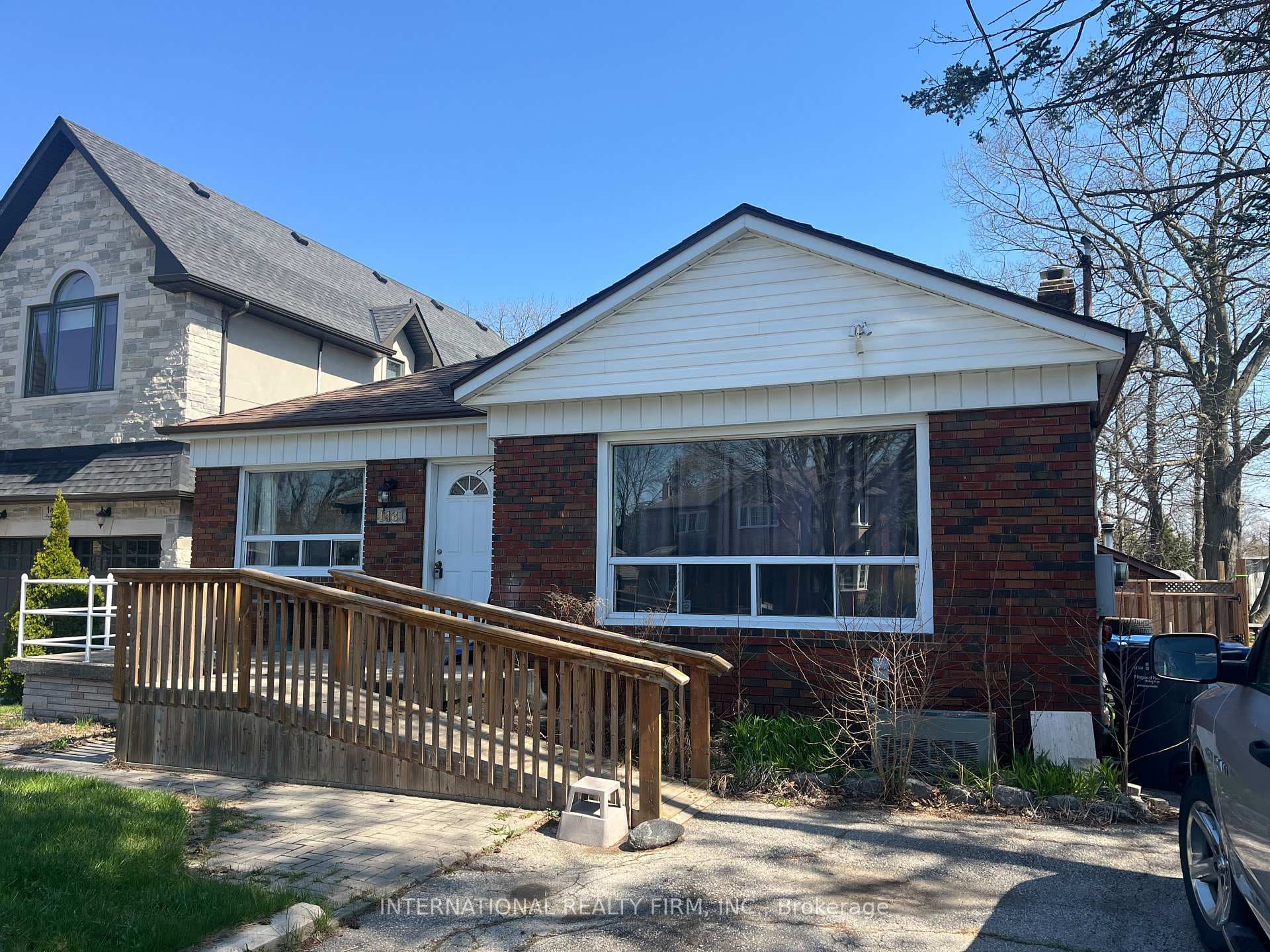 1481 Myron Drive - Detached for sale in Lakeview, Ontario