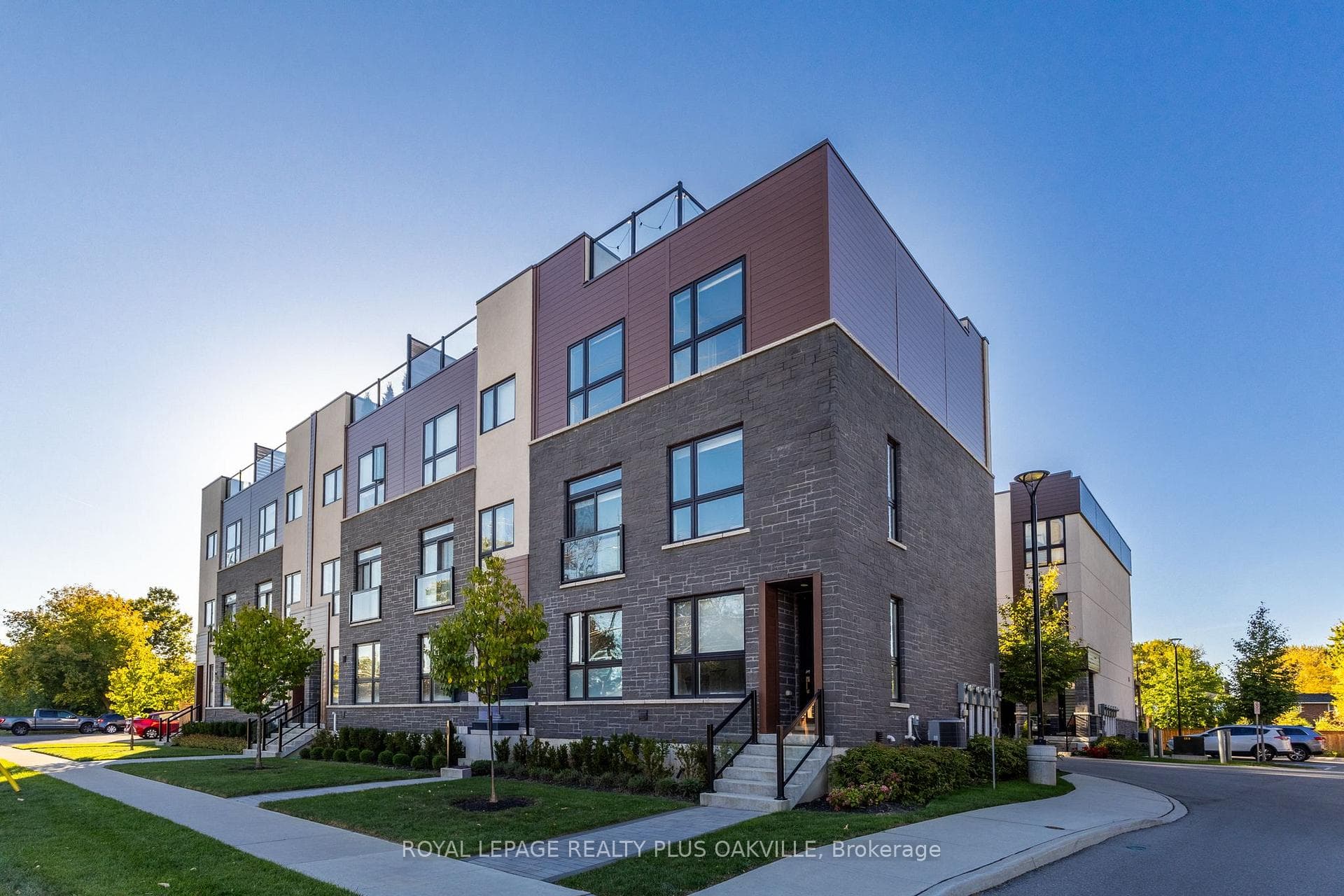 3228 Ellyn Common - home for sale in Burlington, Ontario