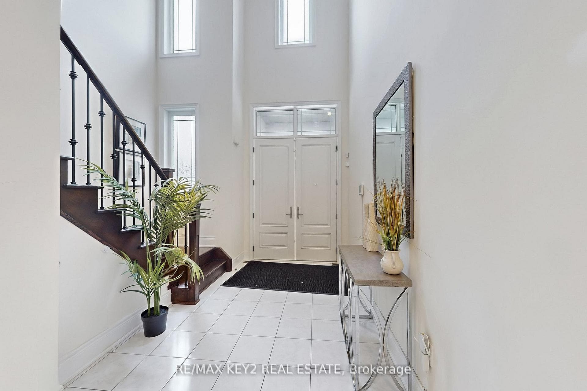 10 Lyle Way - Detached photo 2 of 49 in Brampton, Ontario