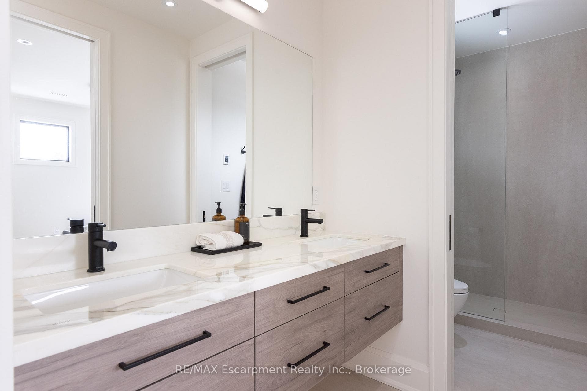 540 Patricia Drive - Detached photo 30 of 49 in Oakville, Ontario