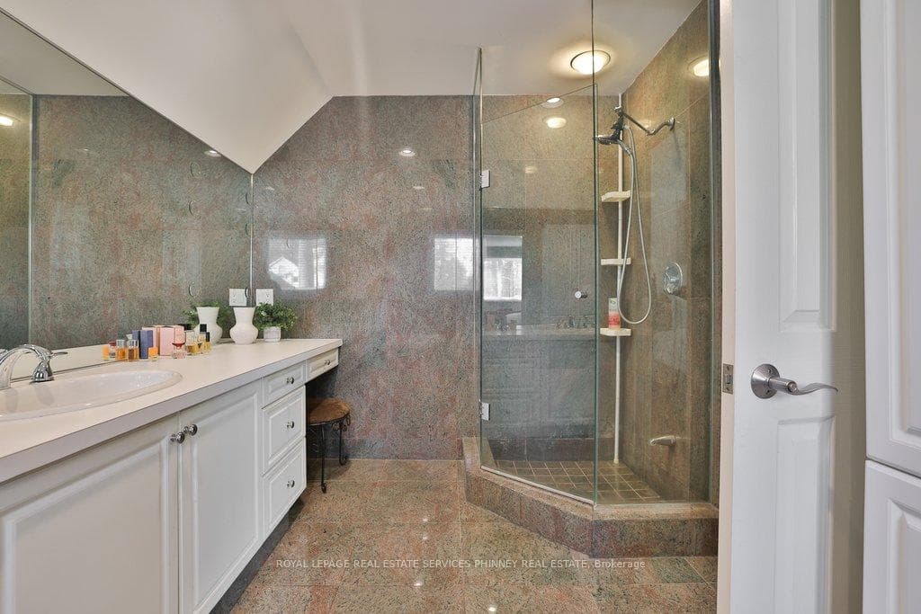 1244 Woodland Avenue - Detached photo 22 of 46 in Mississauga, Ontario