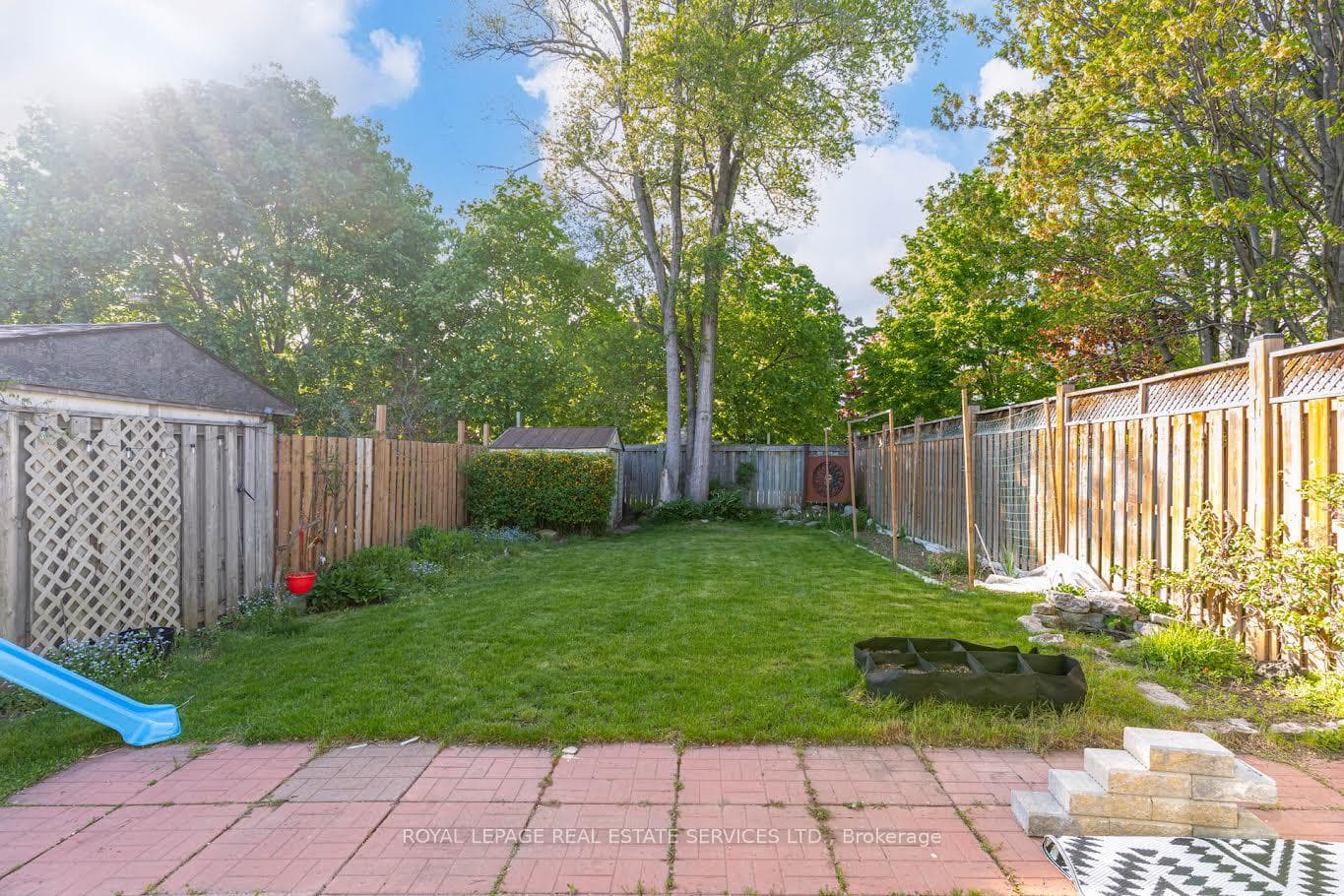 195 Cullum Court - Semi-Detached photo 41 of 43 in Burlington, Ontario