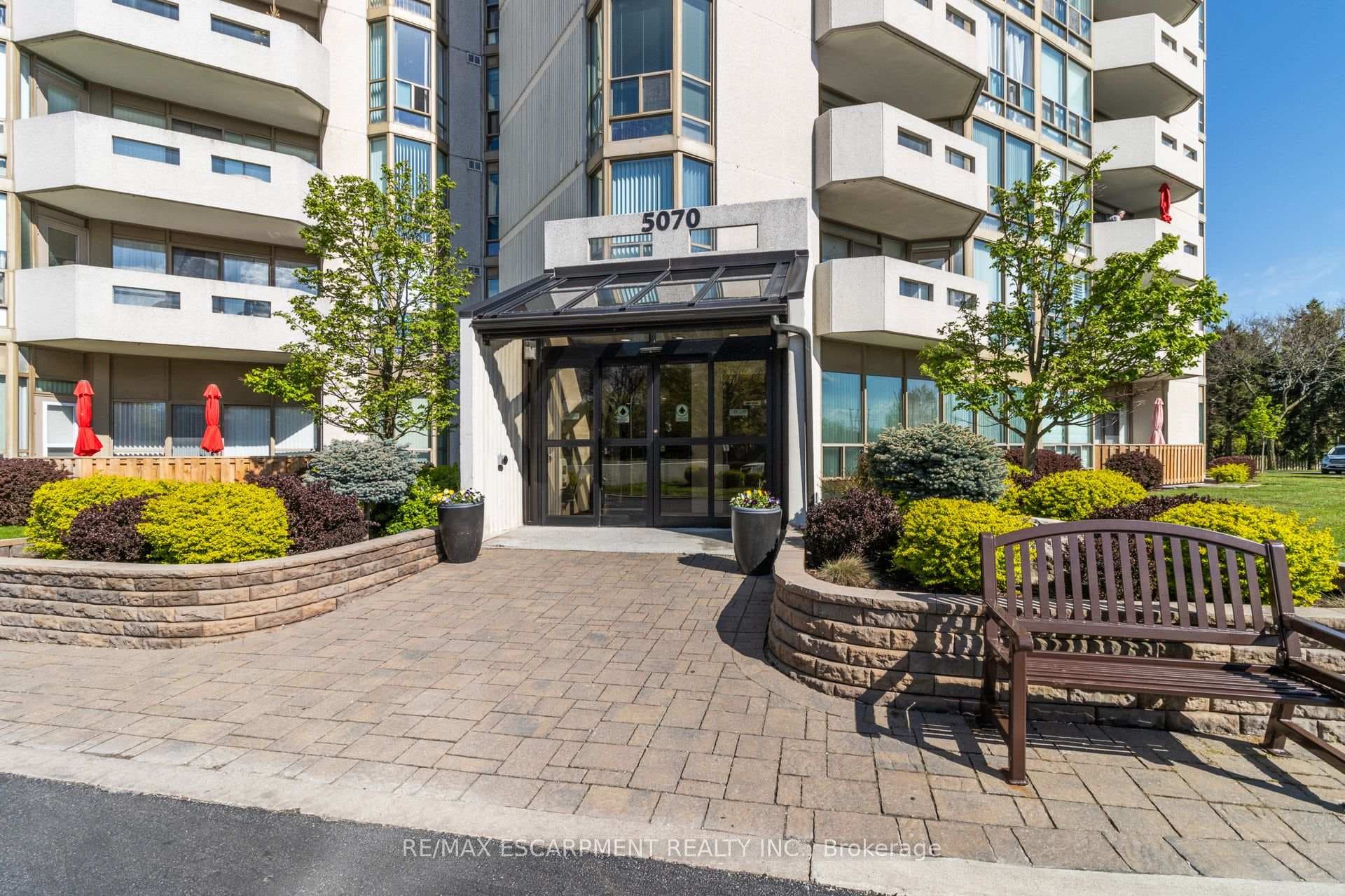 5070 Pinedale Avenue Unit 302 - Condo photo 33 of 36 in Burlington, Ontario