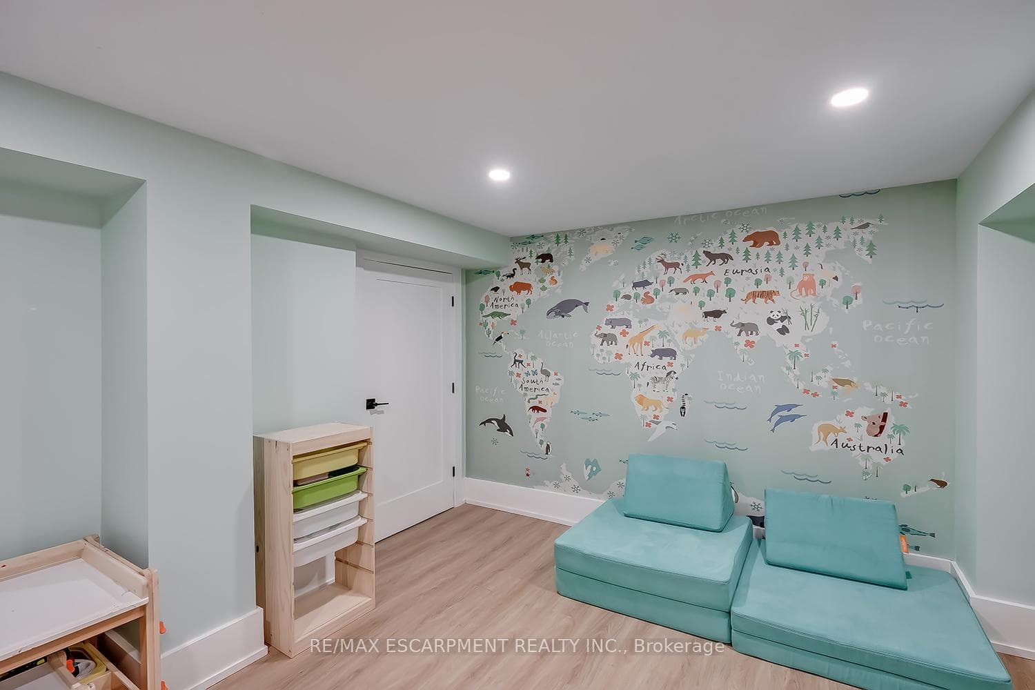 327 Goodram Drive - Detached photo 36 of 50 in Burlington, Ontario